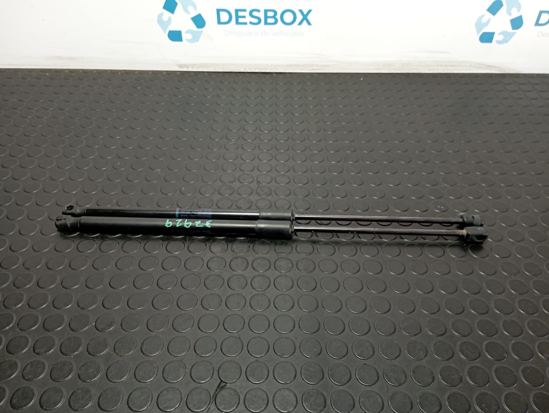 Recambio de AMORTIGUADORES MALETERO / PORTON para AUDI A1 SPORTBACK (8XF) 1.4 TDI CUS referencia OEM IAM 8X482755202S - BLANCO 2