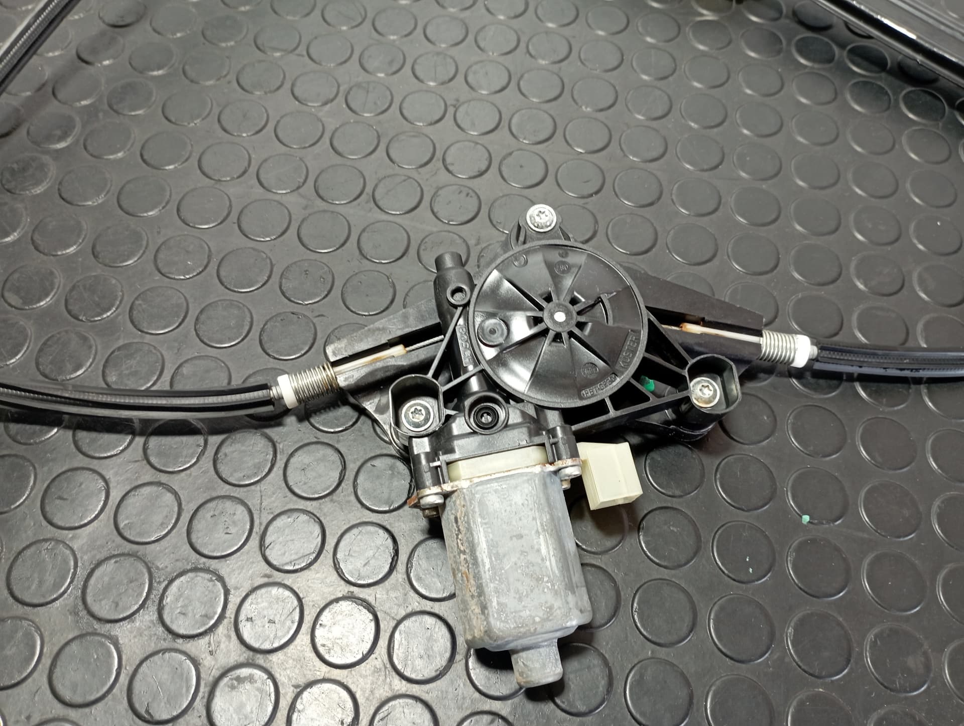 Recambio de ELEVALUNAS DELANTERO IZQUIERDO para VOLKSWAGEN T-CROSS (D31) 1.0 TSI DKLA referencia OEM IAM 0130822077 - NARANJA 3