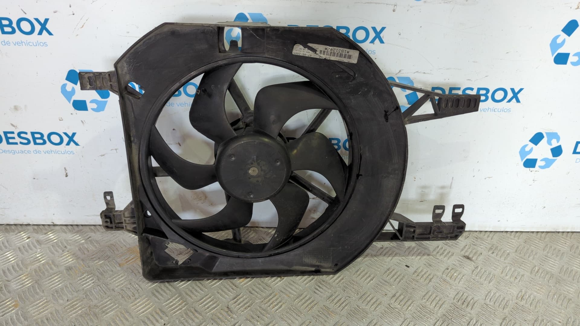 Recambio de ELECTROVENTILADOR para OPEL VIVARO 1.9 DCI F9QU7 referencia OEM IAM 1831246K00 - BLANCO 4