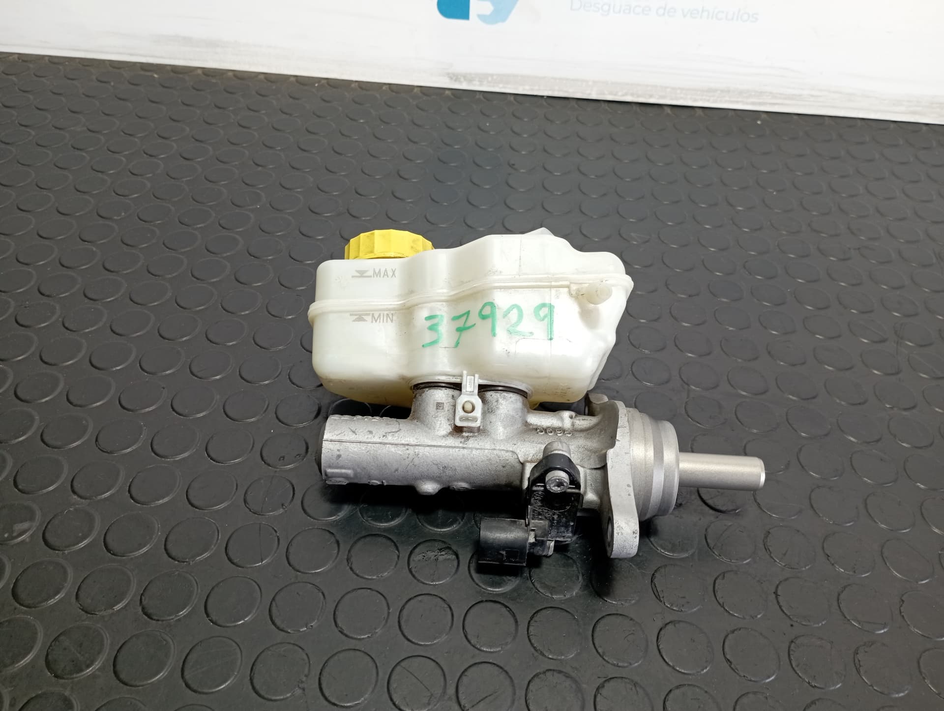 Recambio de BOMBA FRENO para AUDI A1 SPORTBACK (8XF) 1.4 TDI CUS referencia OEM IAM 6R0611301A - BLANCO 3