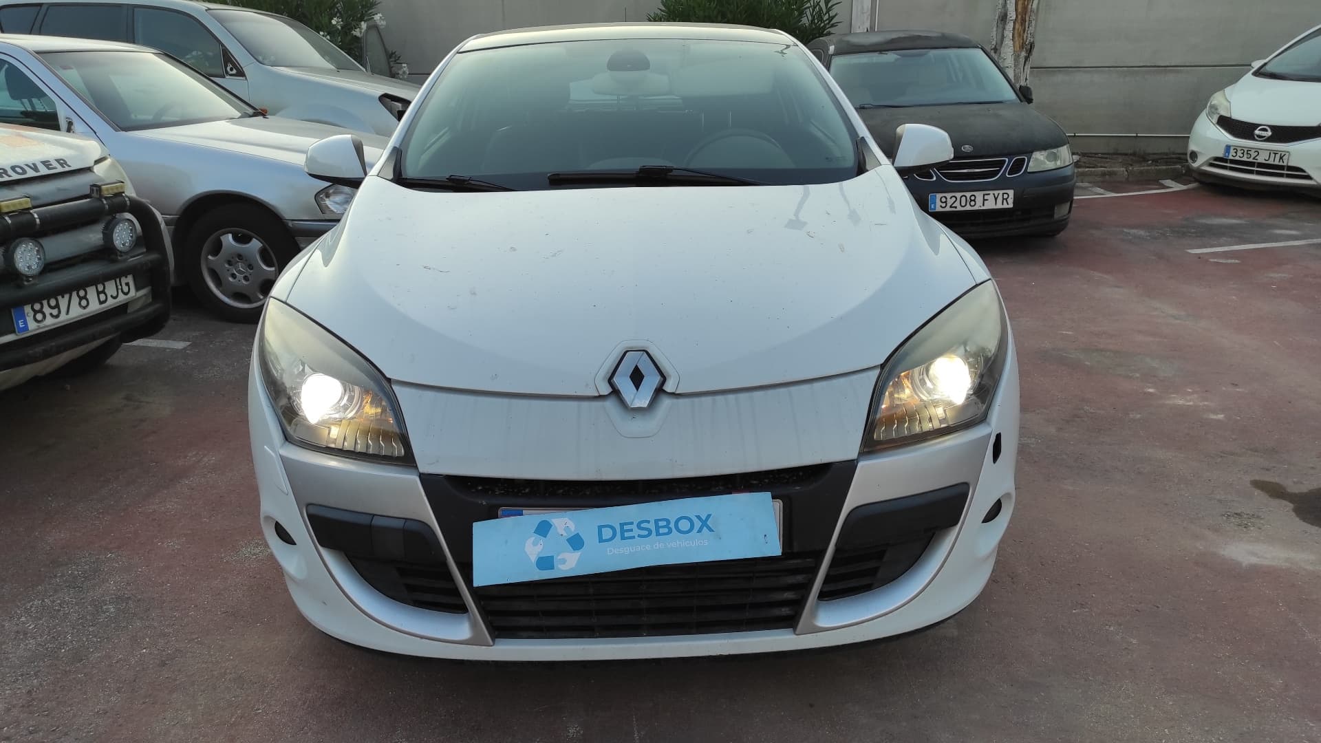 Recambio de GUARNECIDO PUERTA DELANTERA IZQUIERDA para RENAULT MEGANE III COUPE 1.4 GASOLINA H4JA7 - BLANCO 8