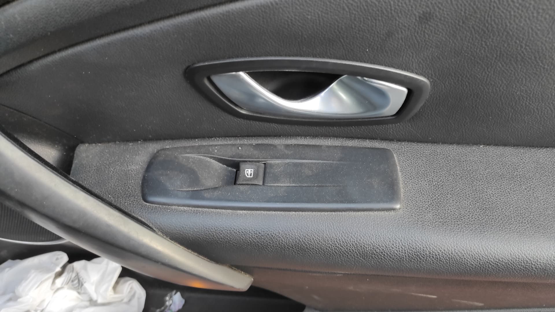 Recambio de GUARNECIDO PUERTA DELANTERA IZQUIERDA para RENAULT MEGANE III COUPE 1.4 GASOLINA H4JA7 - BLANCO 2