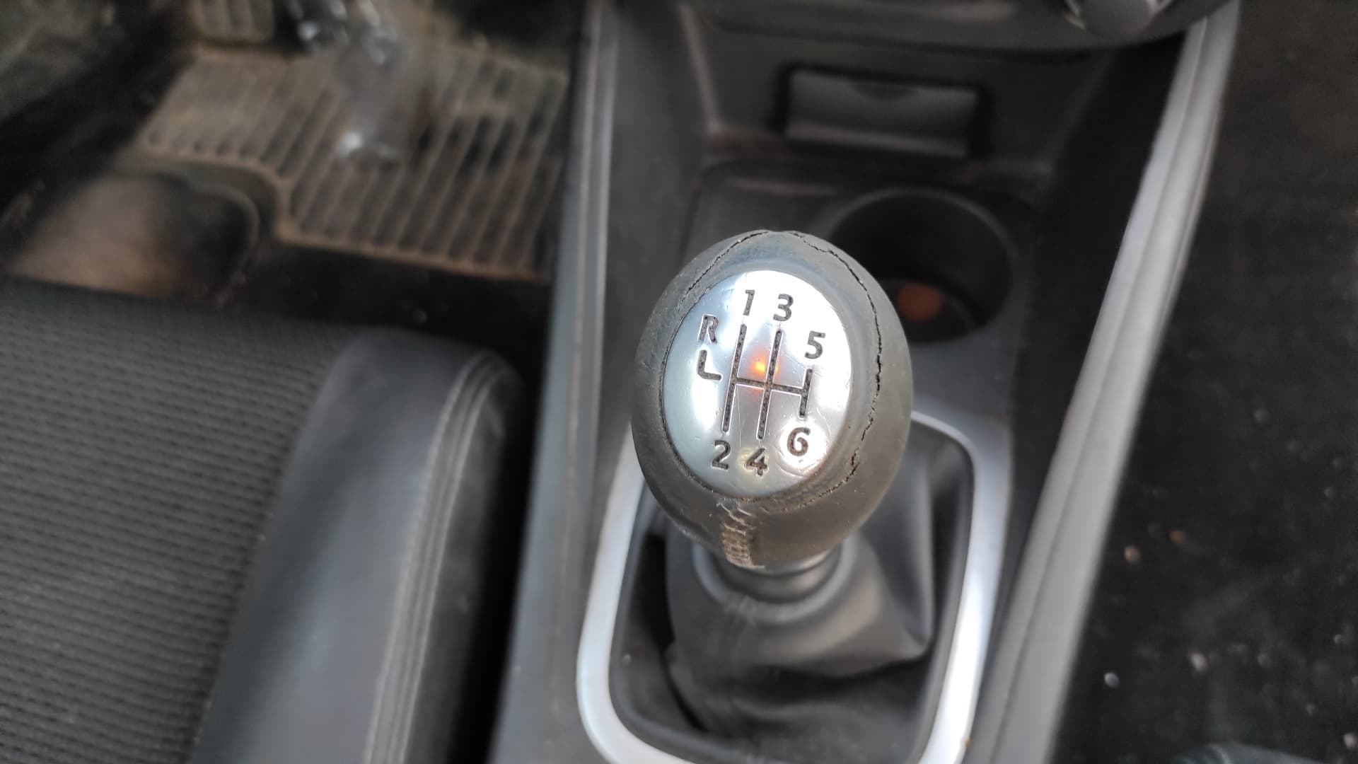 Recambio de GUARNECIDO PUERTA DELANTERA IZQUIERDA para RENAULT MEGANE III COUPE 1.4 GASOLINA H4JA7 - BLANCO 4