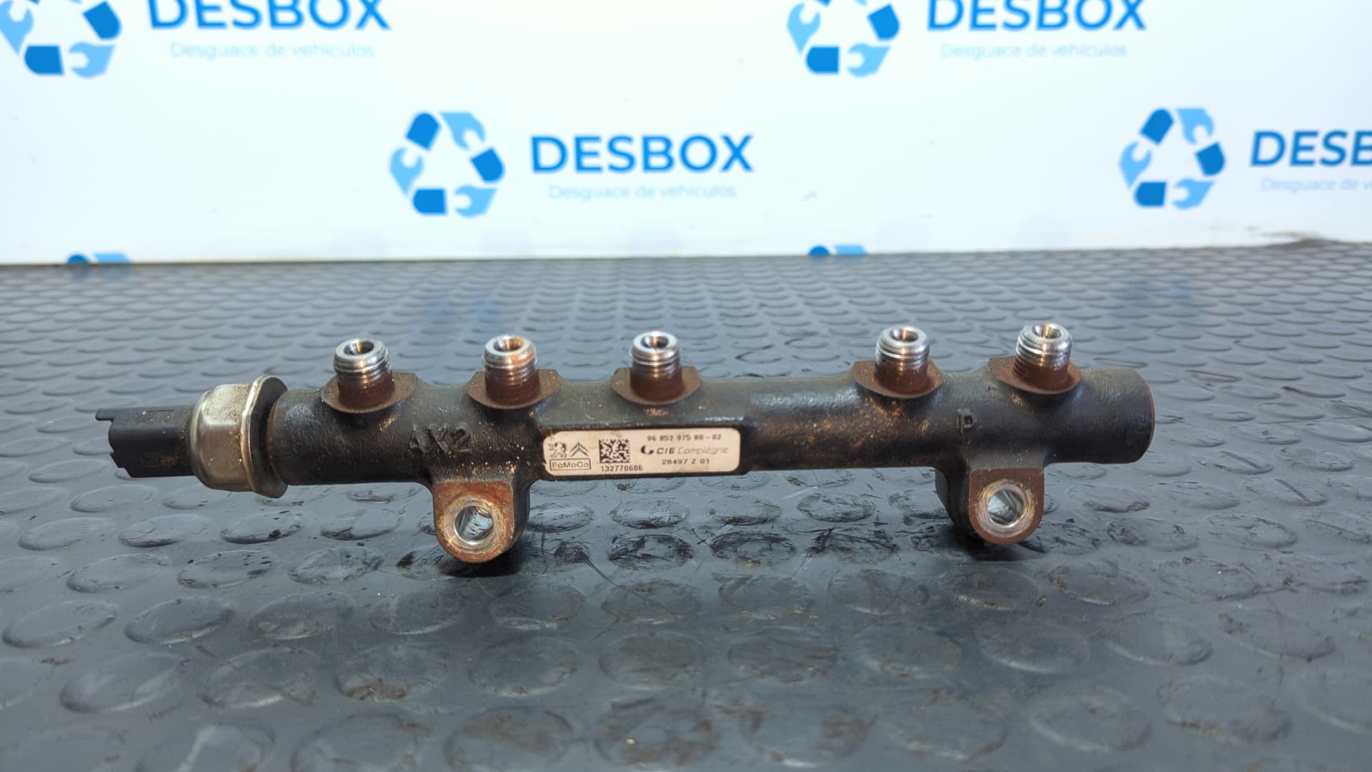 Recambio de RAMPA INYECTORA para FORD C-MAX (CB3) 1.6 TDCI T1DA referencia OEM IAM 968529758002 - BLANCO