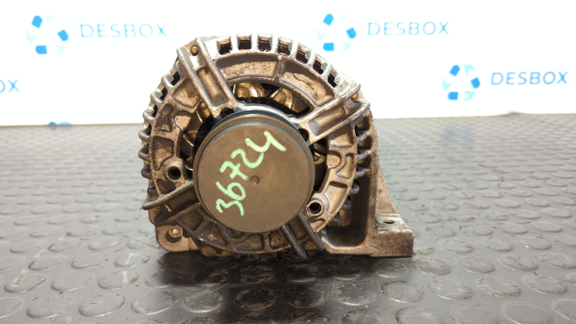 Recambio de ALTERNADOR para VOLVO XC70 2.4D D5244T referencia OEM IAM 8676498 - GRIS