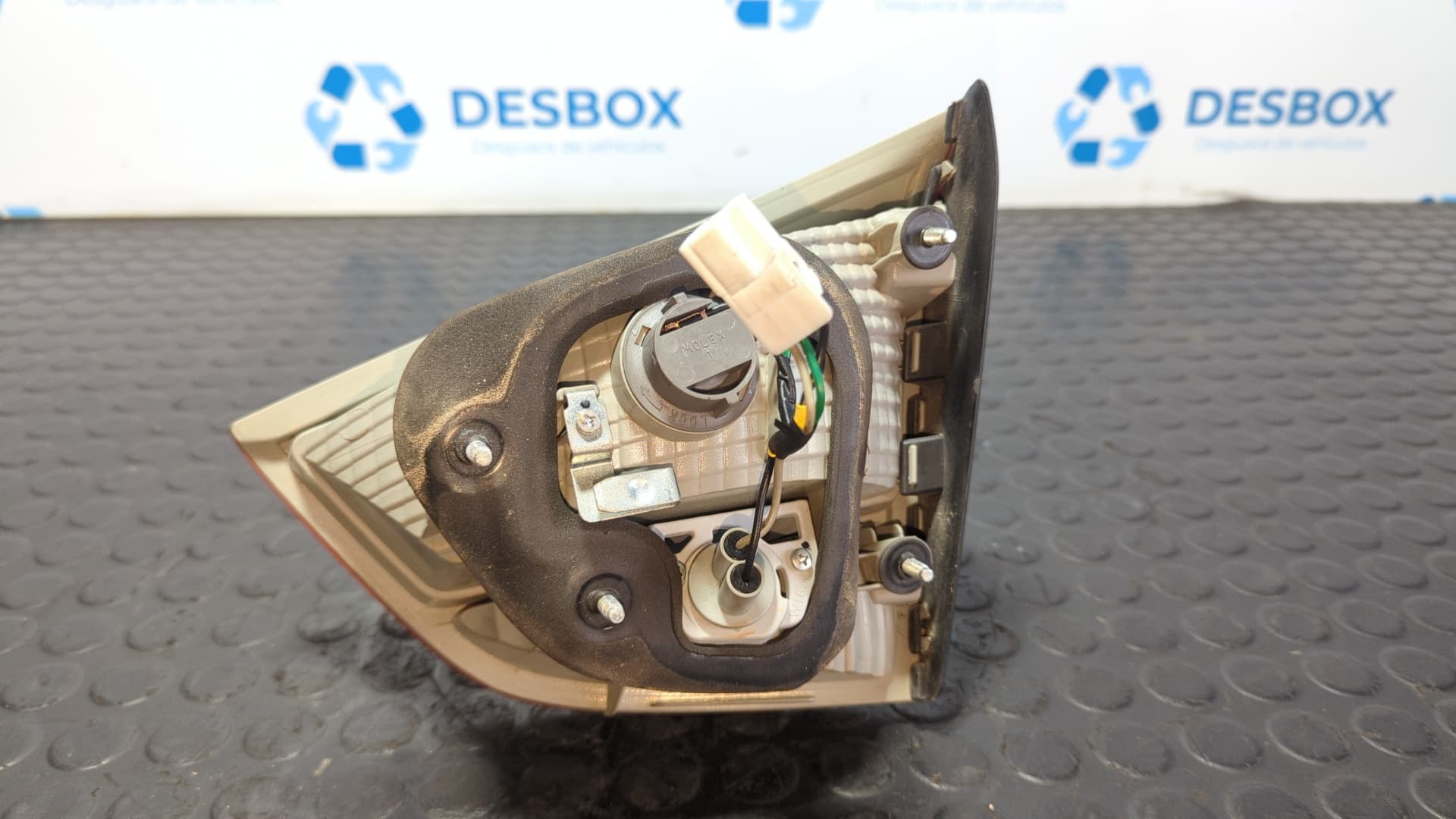 Recambio de PILOTO PORTON IZQUIERDO para HYUNDAI IX35 1.6 CRDI D4FD referencia OEM IAM 924052Y0 - GRIS 3