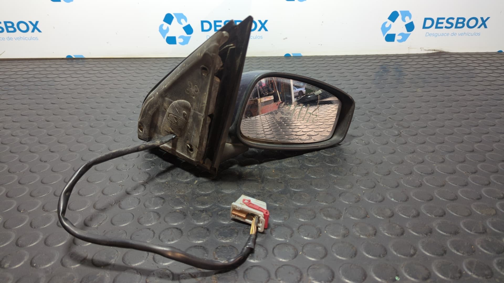 Recambio de RETROVISOR DERECHO para FIAT STILO (192) 1.9 JTD / 1.9 JTD 115 Active 192A1000 referencia OEM IAM 0158460 - BLANCO