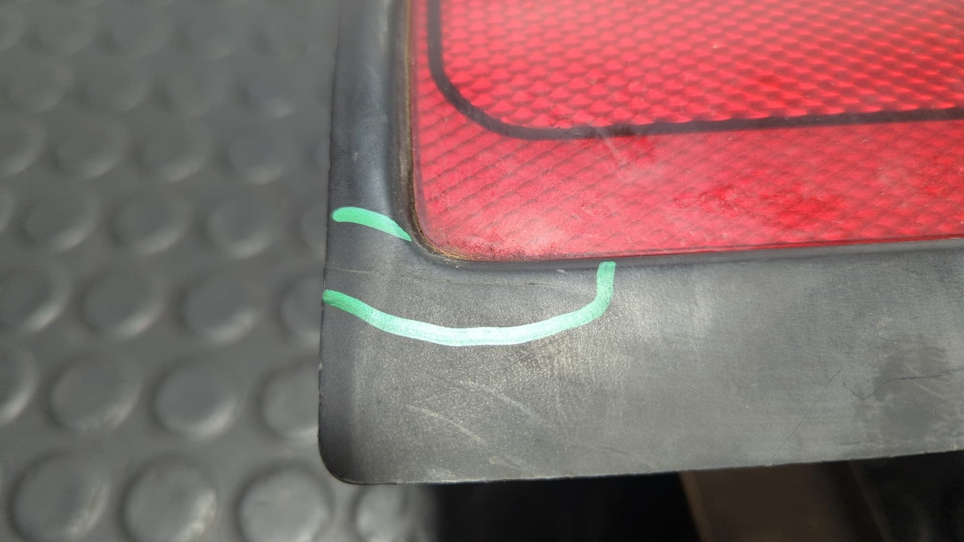 Recambio de PILOTO TRASERO DERECHO para NISSAN PATROL GR (Y61) referencia OEM IAM 4788 5