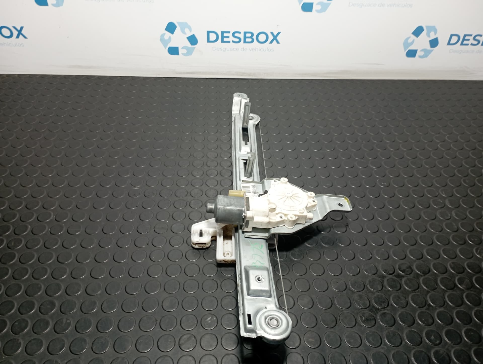 Recambio de ELEVALUNAS TRASERO IZQUIERDO para CHRYSLER JEEP COMPASS 2.2 CRD CAT 651 925 ON referencia OEM IAM 05074822AAD - GRIS 3