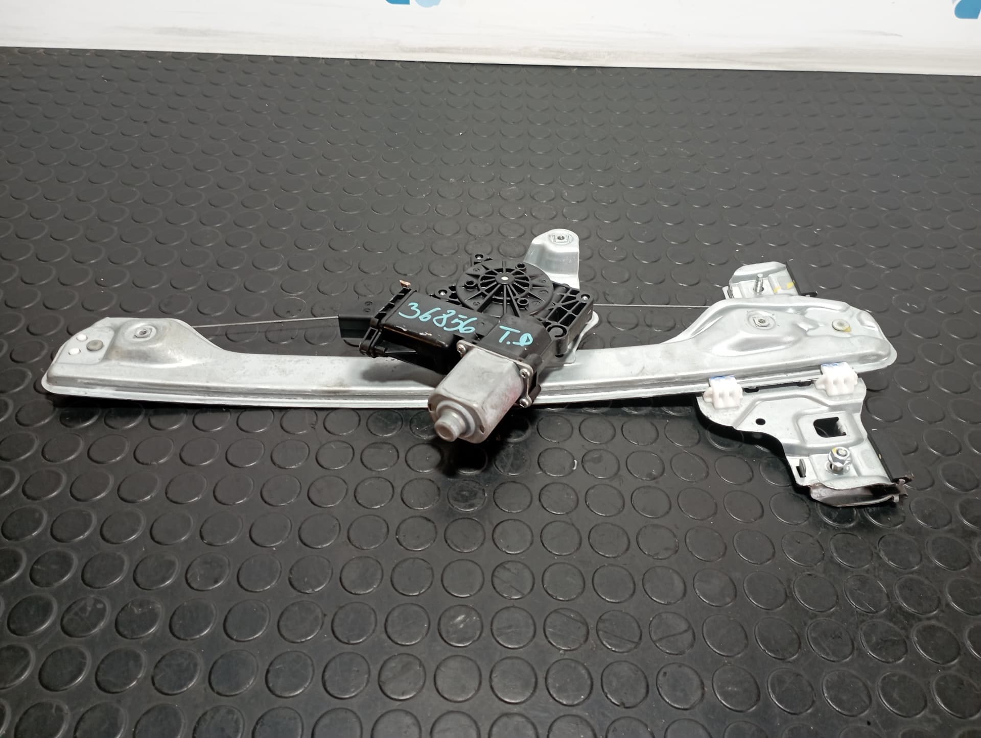 Recambio de ELEVALUNAS TRASERO DERECHO para OPEL MOKKA X MOKKA X 1.3 I B14NET referencia OEM IAM 98910SUV20 - NEGRO