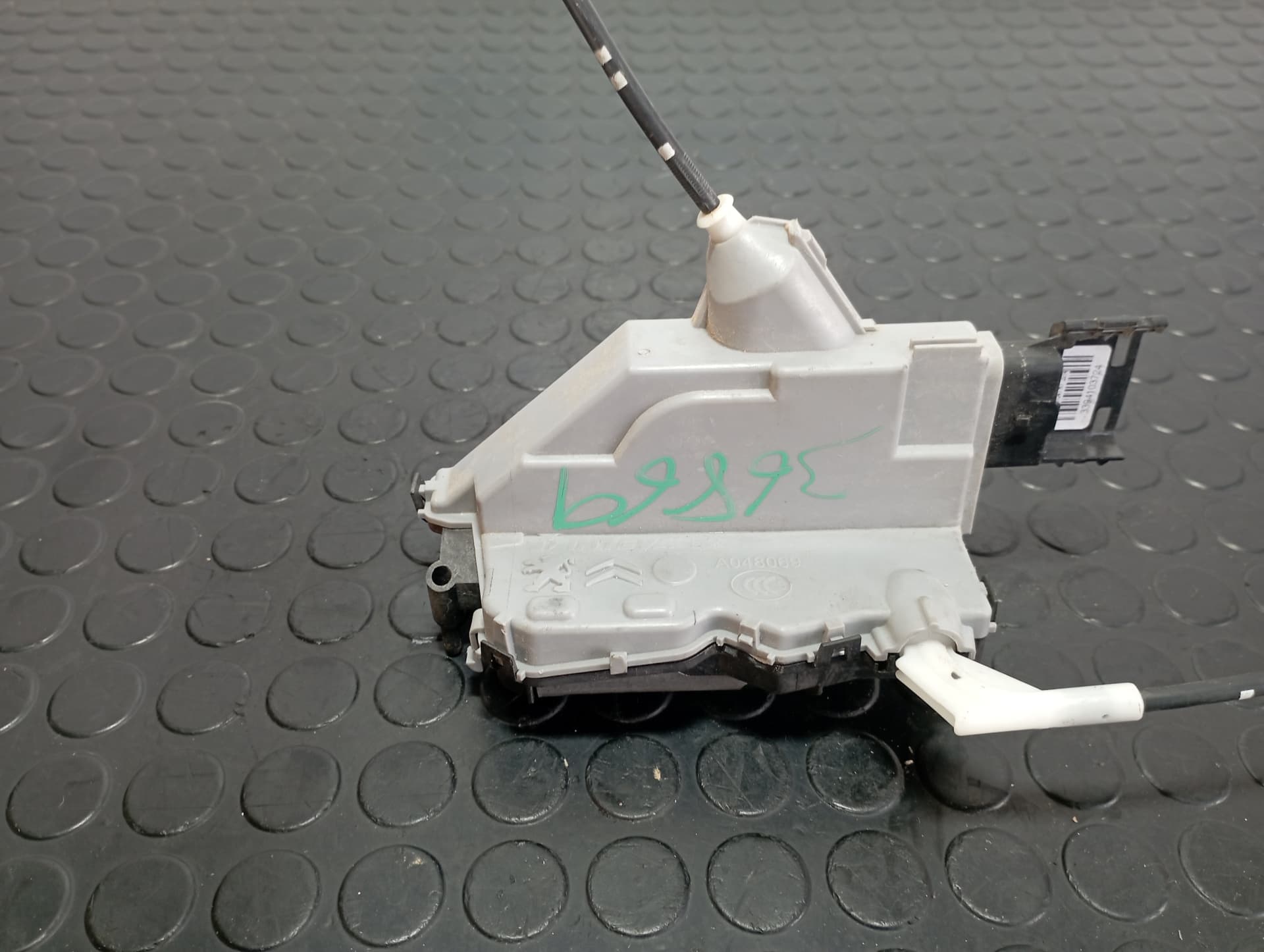 Recambio de CERRADURA PUERTA TRASERA DERECHA para PEUGEOT 3008 1.6 5F01 referencia OEM IAM A048069 - MARRON 3