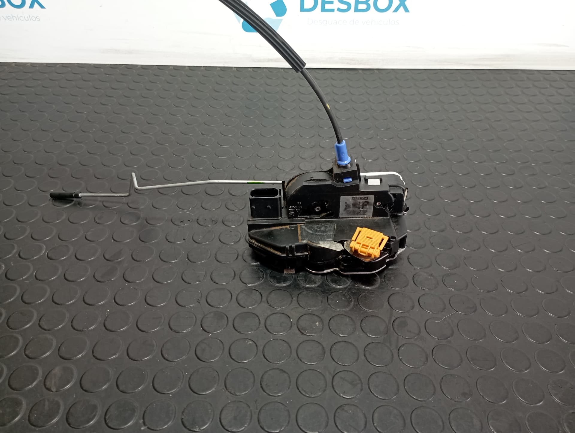 Recambio de CERRADURA PUERTA DELANTERA DERECHA para OPEL MOKKA X MOKKA X 1.3 I B14NET referencia OEM IAM 3023880RH3 - NEGRO