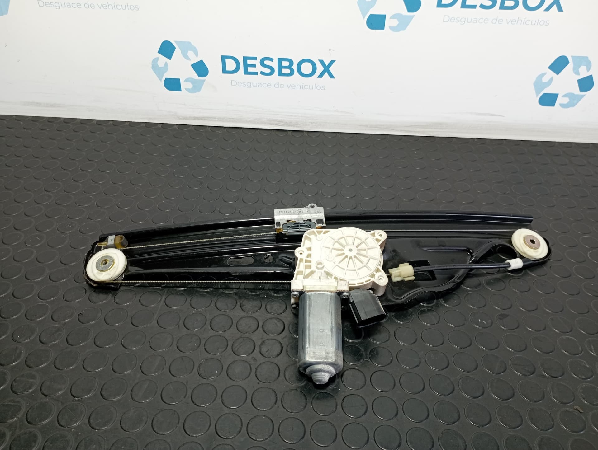 Recambio de ELEVALUNAS TRASERO DERECHO para BMW SERIE 5 BERLINA (E60) 525d 256D2 referencia OEM IAM 7075674E - AZUL 2
