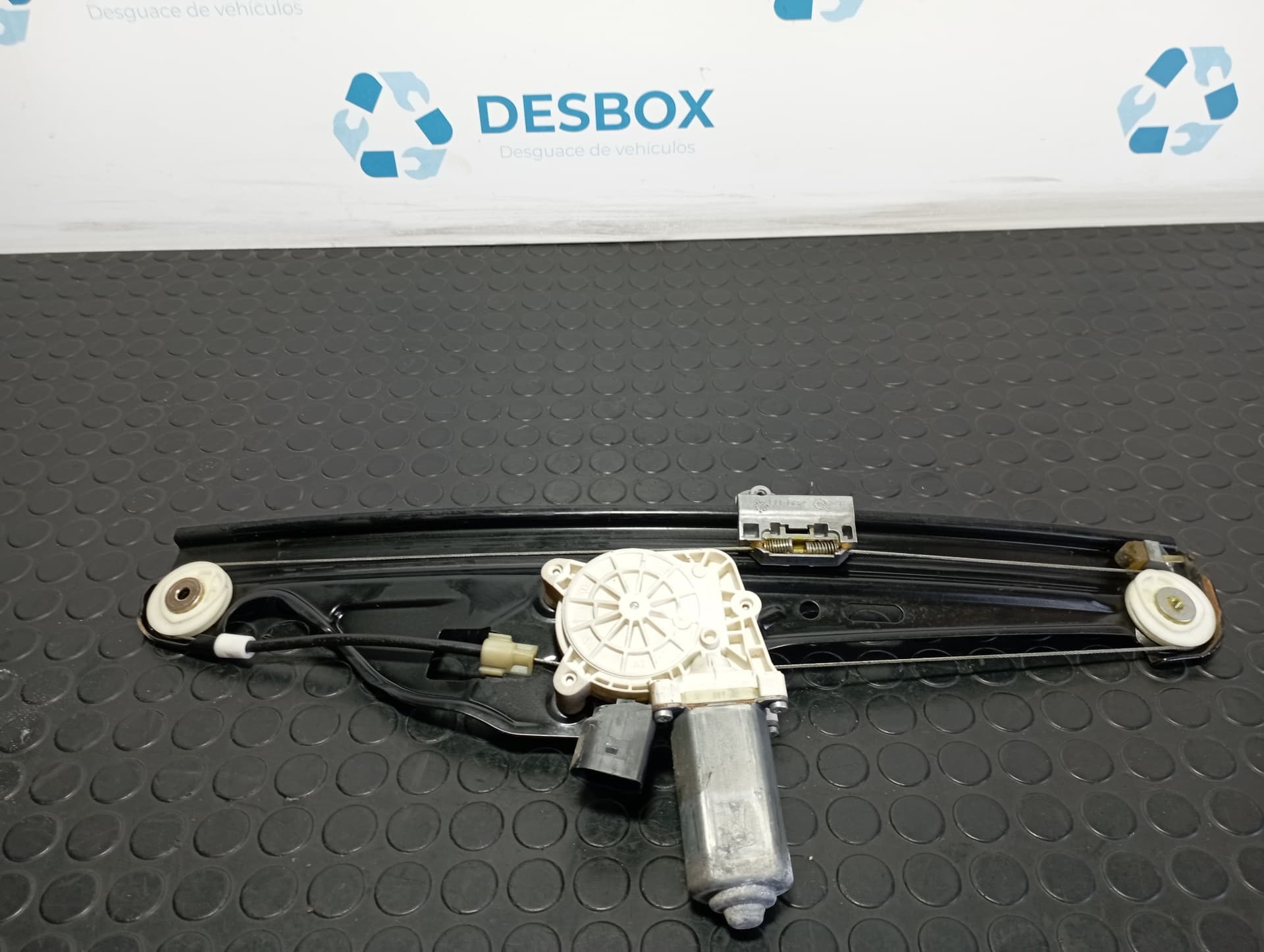 Recambio de ELEVALUNAS TRASERO IZQUIERDO para BMW SERIE 5 BERLINA (E60) 525d 256D2 referencia OEM IAM 7075673E - AZUL 2
