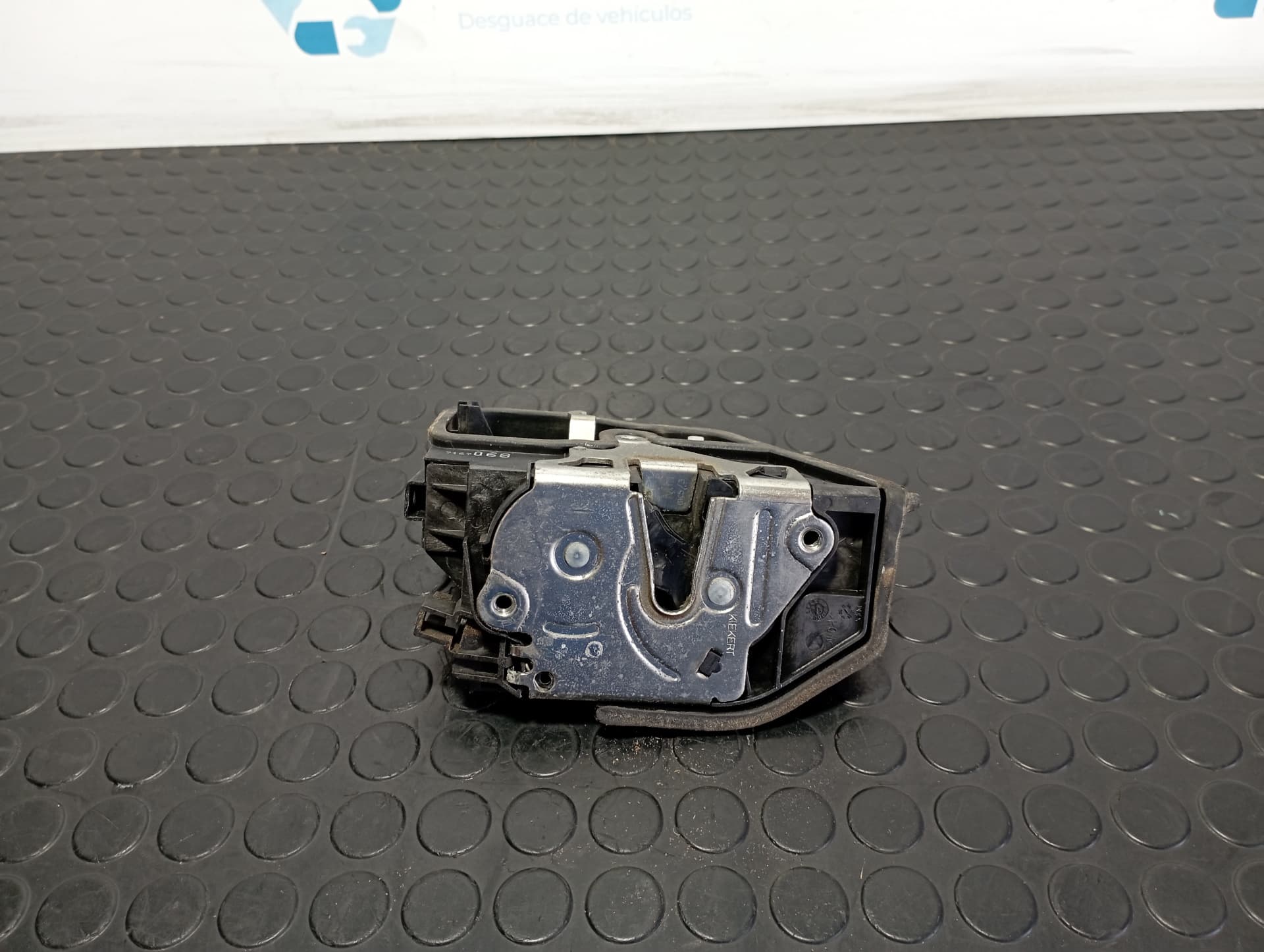 Recambio de CERRADURA PUERTA DELANTERA DERECHA para BMW SERIE 5 BERLINA (E60) 525d 256D2 referencia OEM IAM 7167068 - AZUL 2
