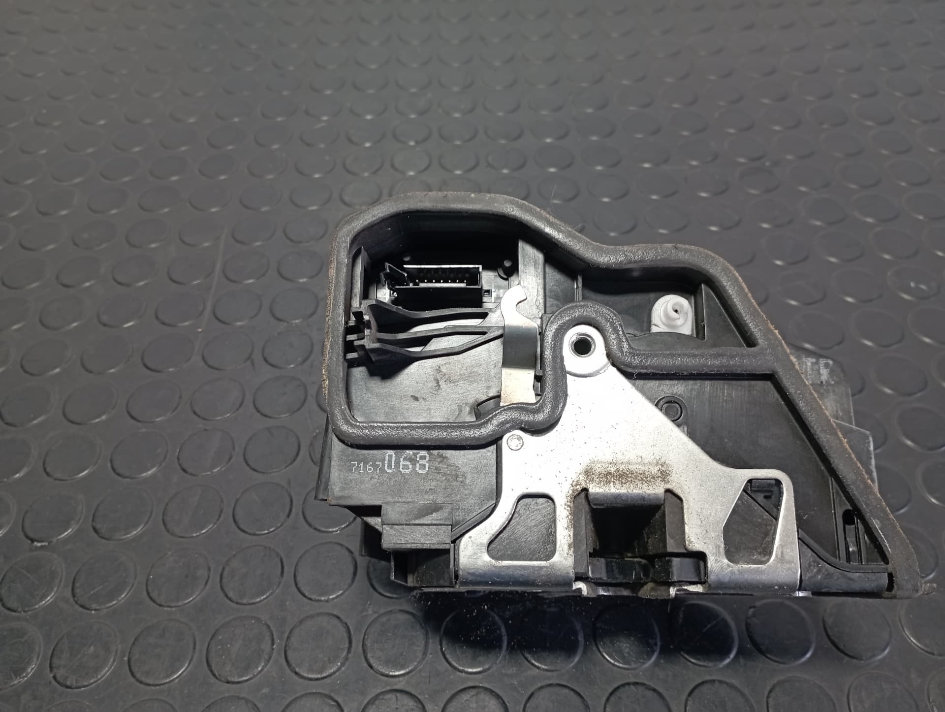 Recambio de CERRADURA PUERTA DELANTERA DERECHA para BMW SERIE 5 BERLINA (E60) 525d 256D2 referencia OEM IAM 7167068 - AZUL 3