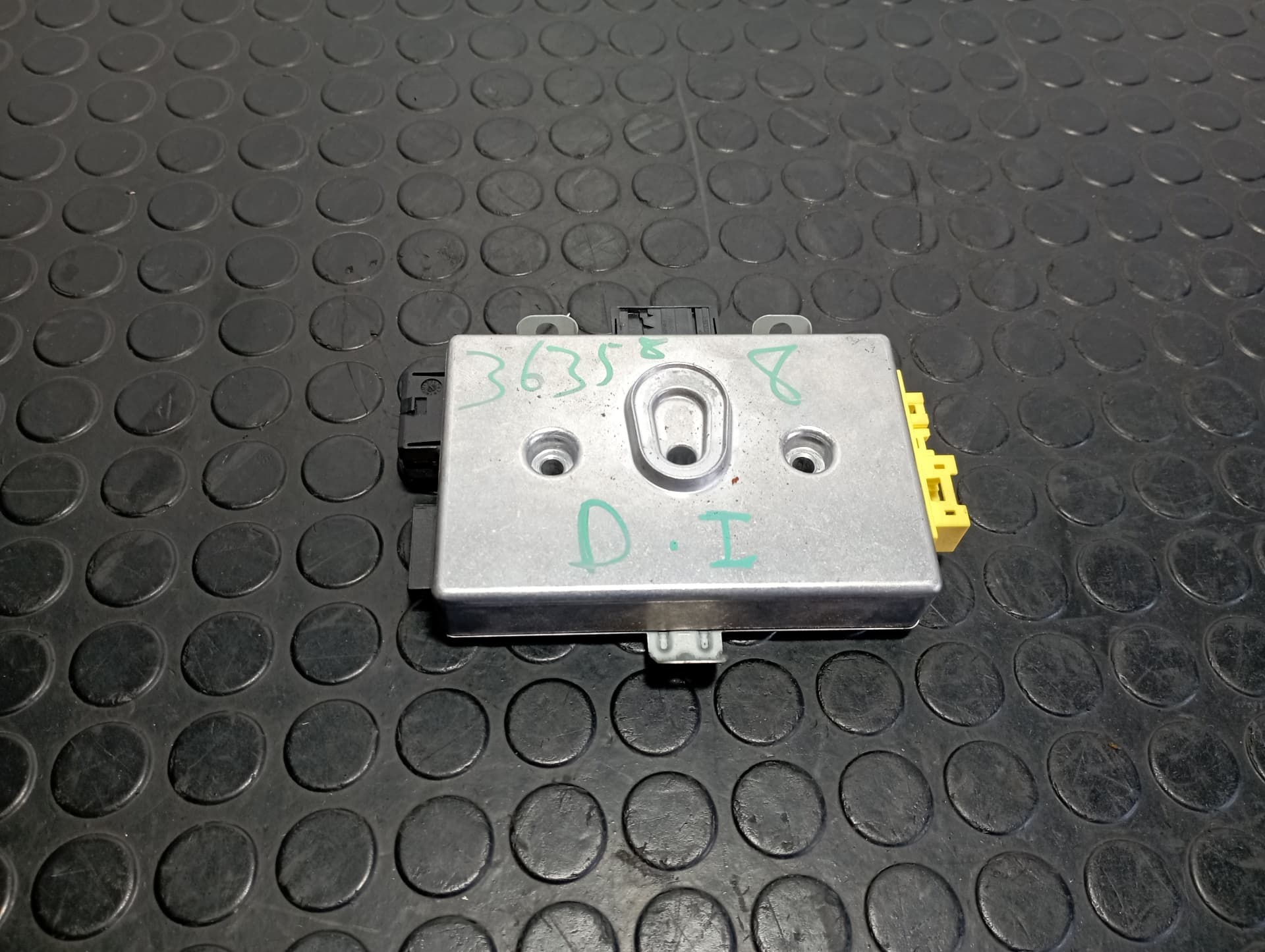 Recambio de MODULO ELECTRONICO para BMW SERIE 5 BERLINA (E60) 525d 256D2 referencia OEM IAM 6135697615701 - AZUL