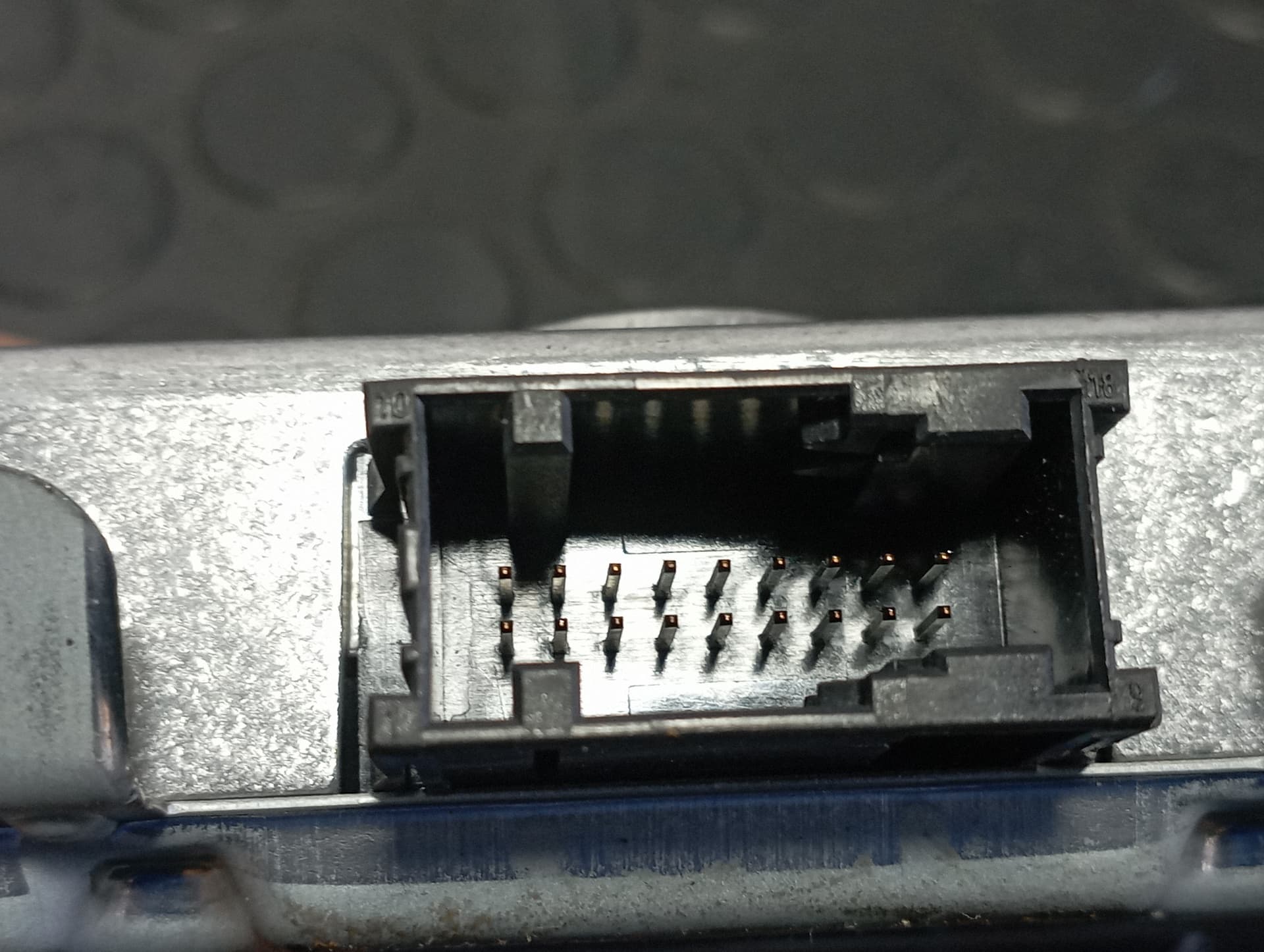 Recambio de MODULO ELECTRONICO para BMW SERIE 5 BERLINA (E60) 525d 256D2 referencia OEM IAM 6135697615701 - AZUL 2