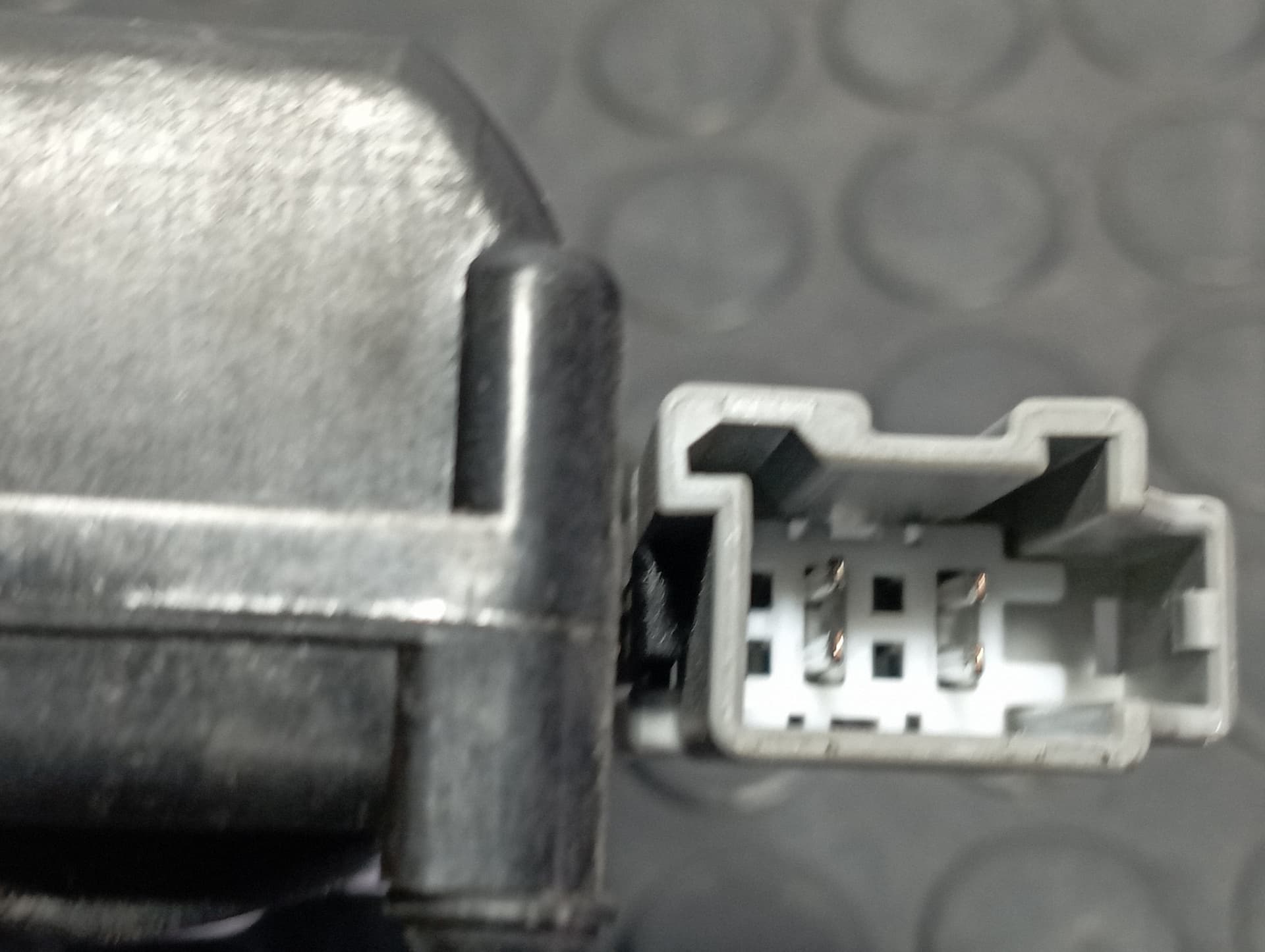 Recambio de CERRADURA MALETERO / PORTON para FORD KUGA 1.5 ECOSPORT M8MD referencia OEM IAM 01041541001 - AZUL 3