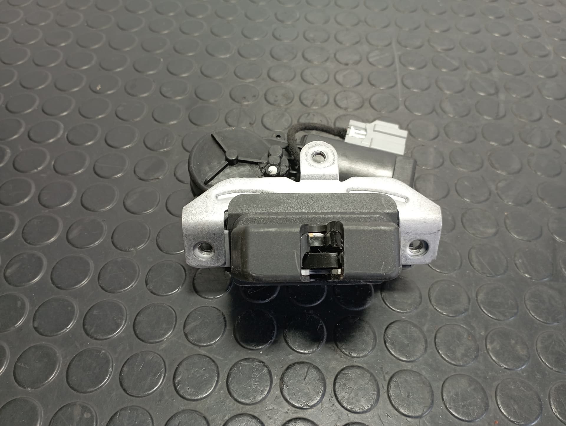 Recambio de CERRADURA MALETERO / PORTON para FORD KUGA 1.5 ECOSPORT M8MD referencia OEM IAM 01041541001 - AZUL 4
