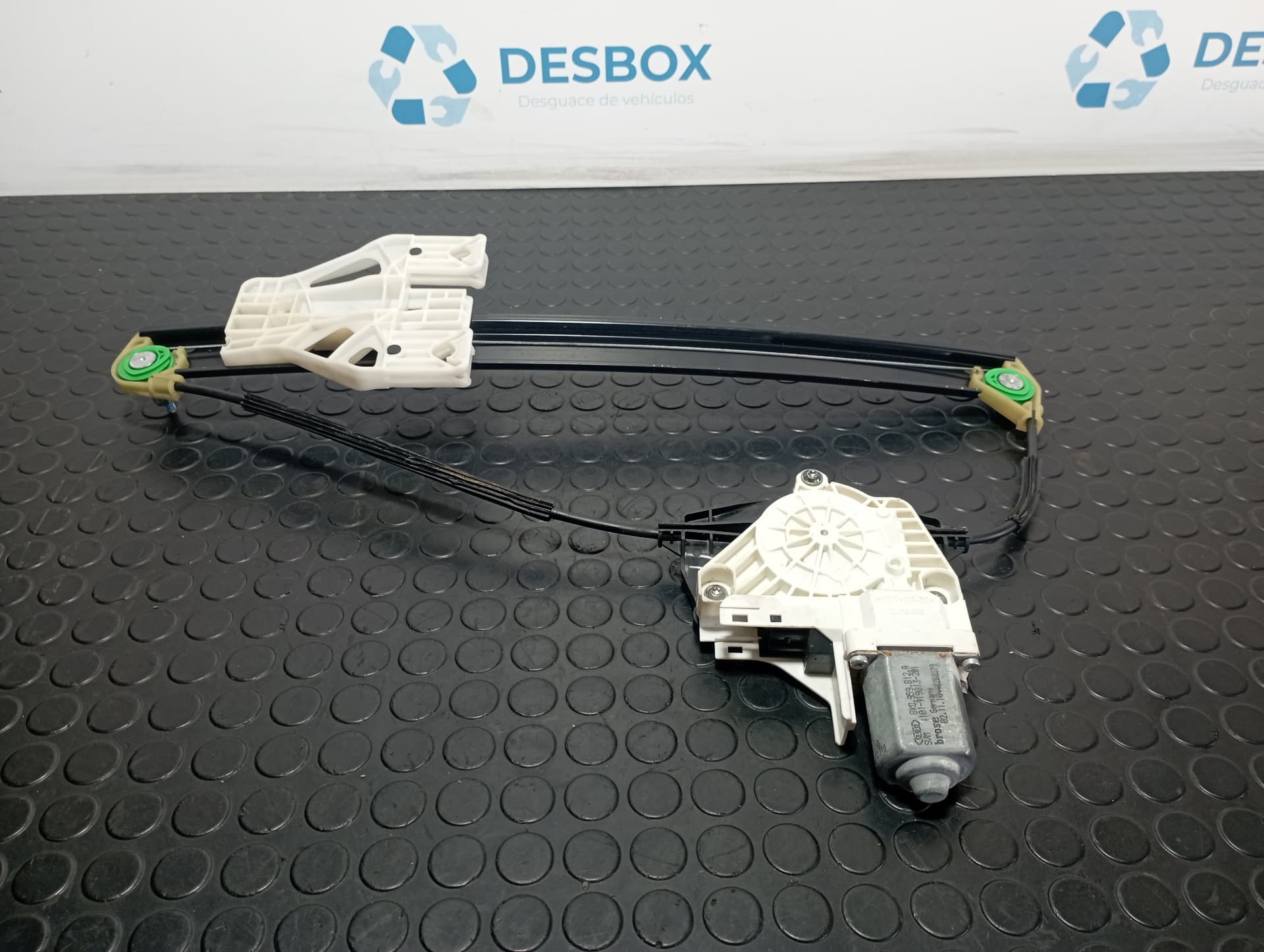 Recambio de ELEVALUNAS TRASERO DERECHO para AUDI Q5 (8R) Q5 2.0 TDI CGL referencia OEM IAM 8R039462D - AZUL 2
