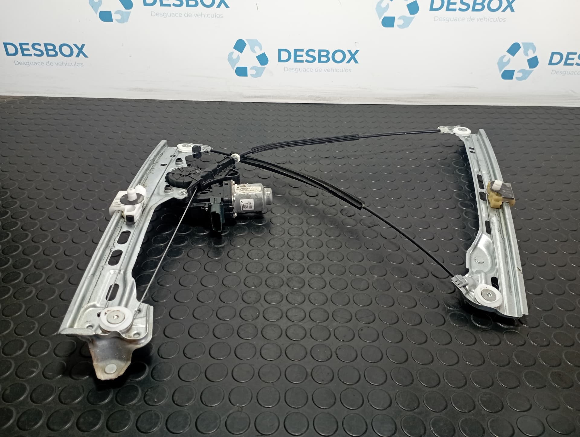 Recambio de ELEVALUNAS DELANTERO IZQUIERDO para RENAULT MEGANE IV BERLINA 5P 1.5 DCI K9KG6 referencia OEM IAM C42829102 - NEGRO
