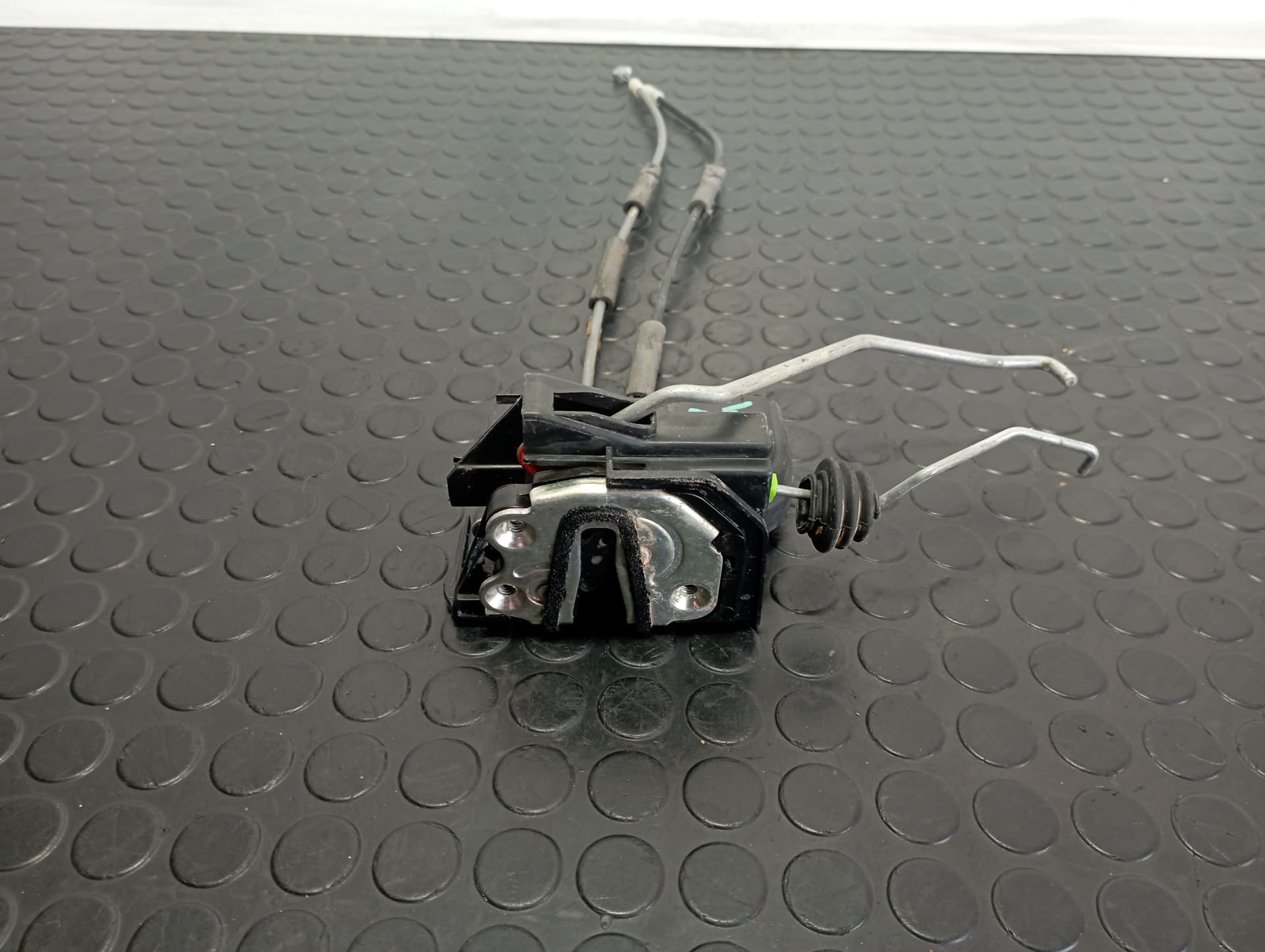 Recambio de CERRADURA PUERTA DELANTERA IZQUIERDA para KIA PICANTO G3LA referencia OEM IAM 81310G6050 - ROJO 2