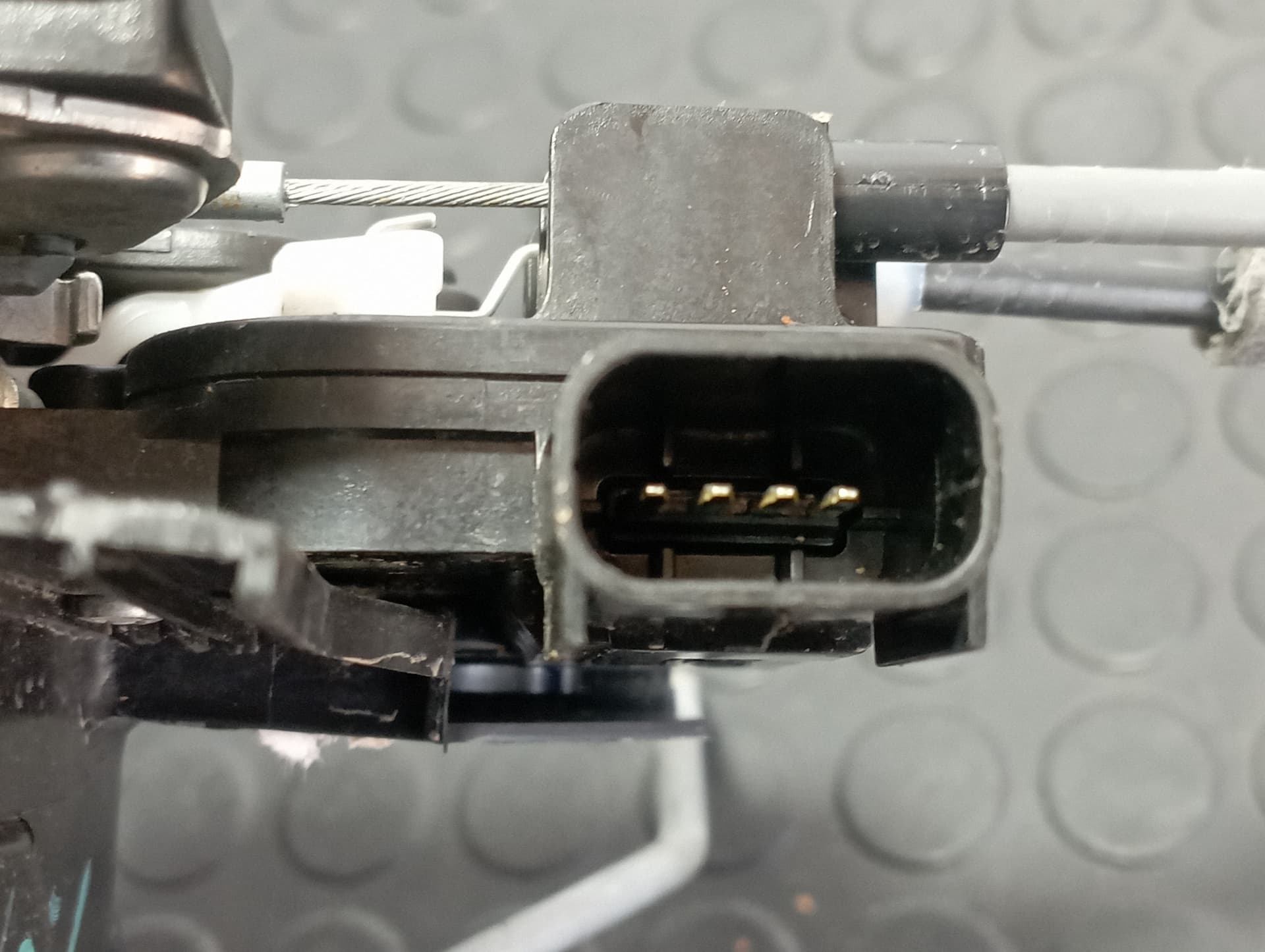Recambio de CERRADURA PUERTA DELANTERA IZQUIERDA para KIA PICANTO G3LA referencia OEM IAM 81310G6050 - ROJO 4