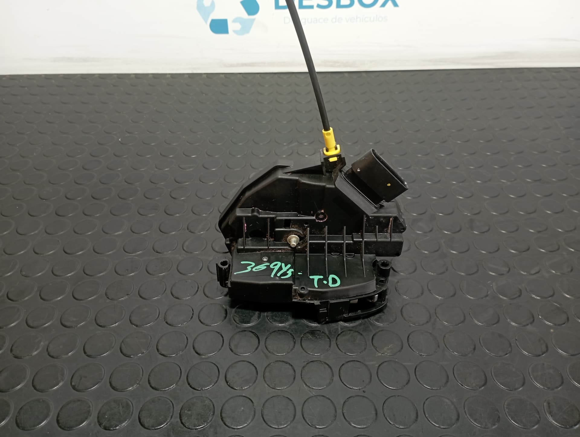 Recambio de CERRADURA PUERTA TRASERA DERECHA para FORD KUGA 1.5 ECOSPORT M8MD referencia OEM IAM BM5AA26412CG - AZUL