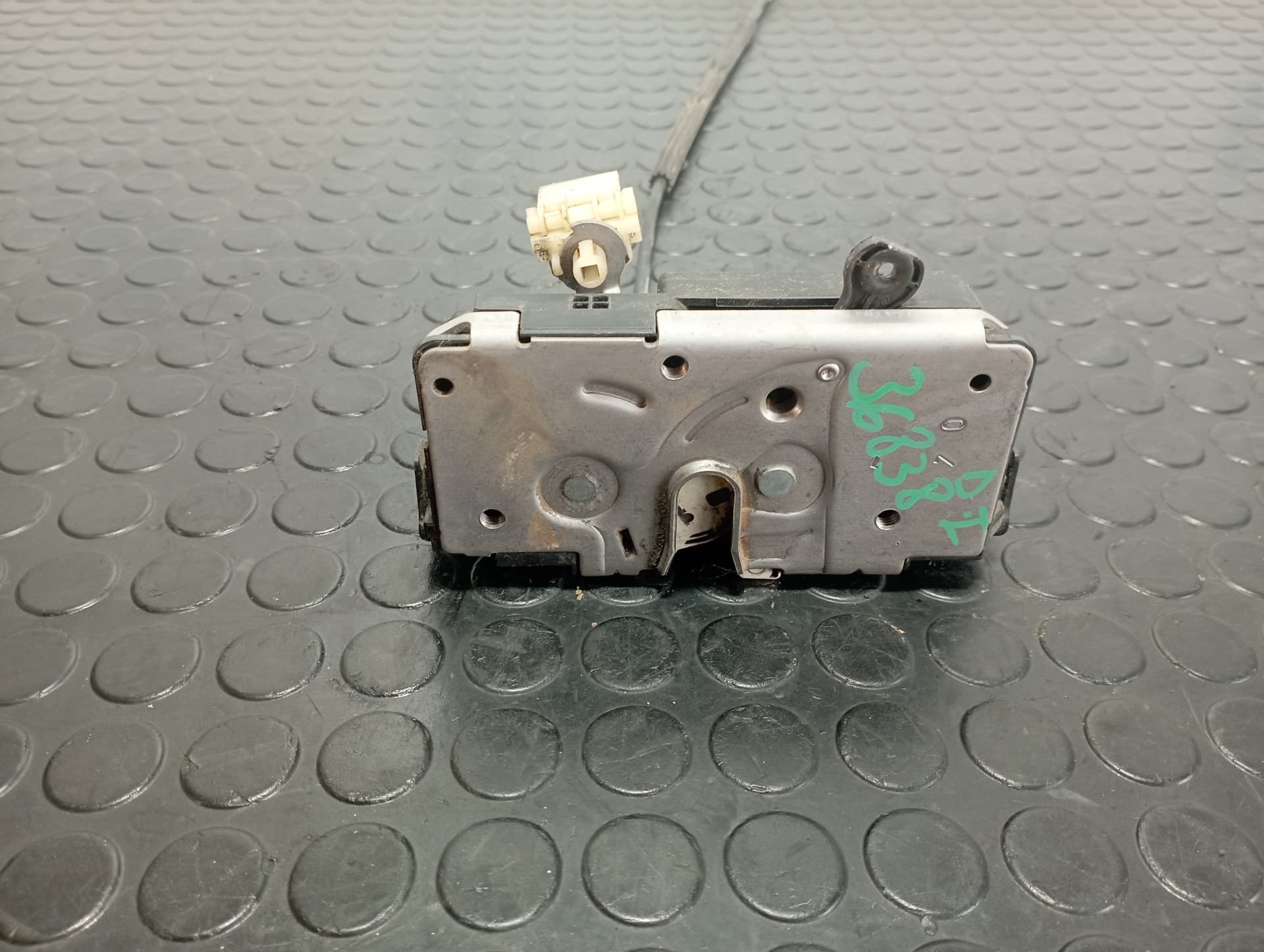 Recambio de CERRADURA PUERTA DELANTERA IZQUIERDA para OPEL CORSA E 1.4 GASOLINA B14XER referencia OEM IAM 13431841 - GRIS 2