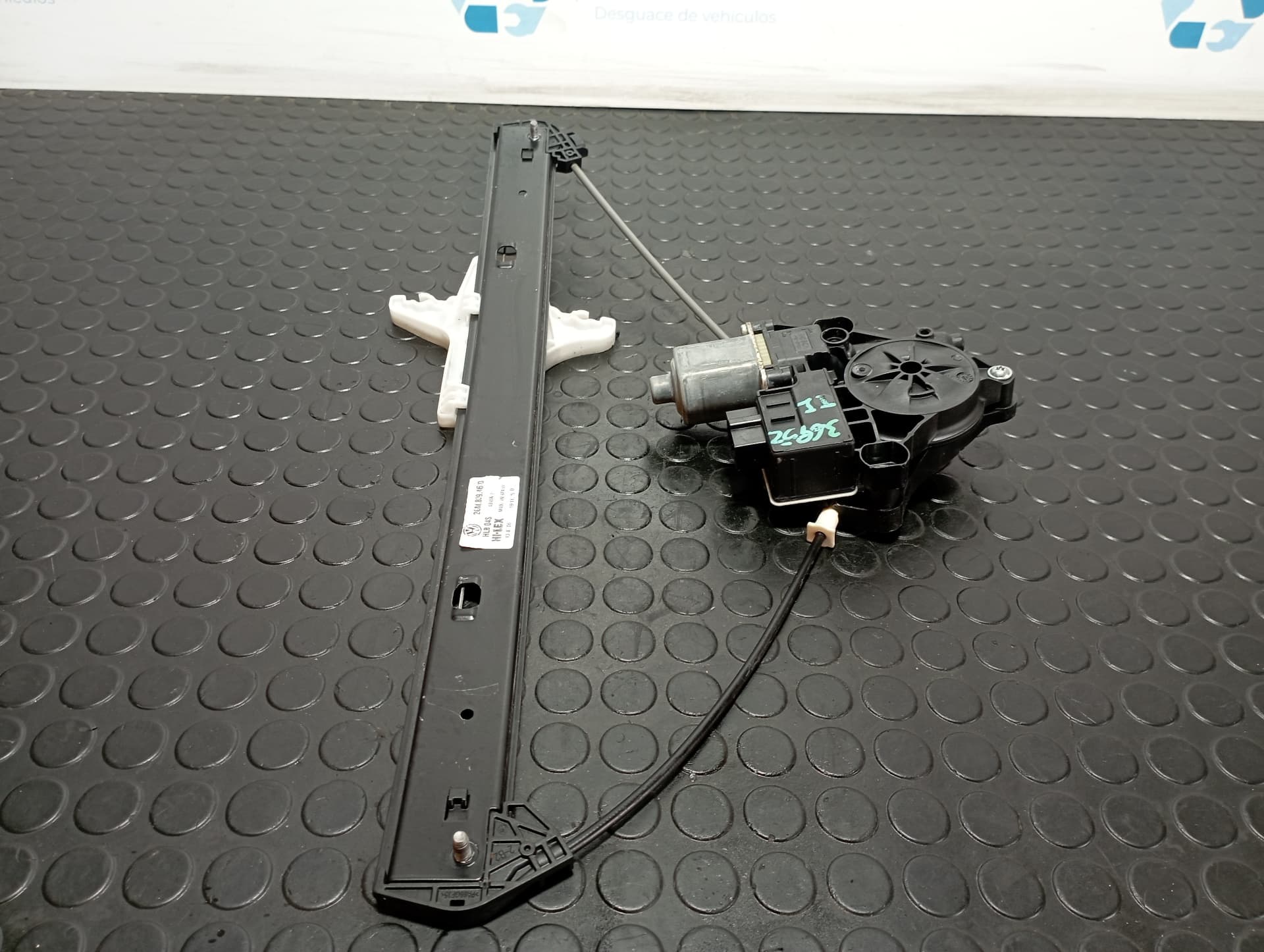 Recambio de ELEVALUNAS TRASERO IZQUIERDO para VOLKSWAGEN T-CROSS (D31) 1.0 TSI DKLA referencia OEM IAM 2GM839461D - NARANJA 2