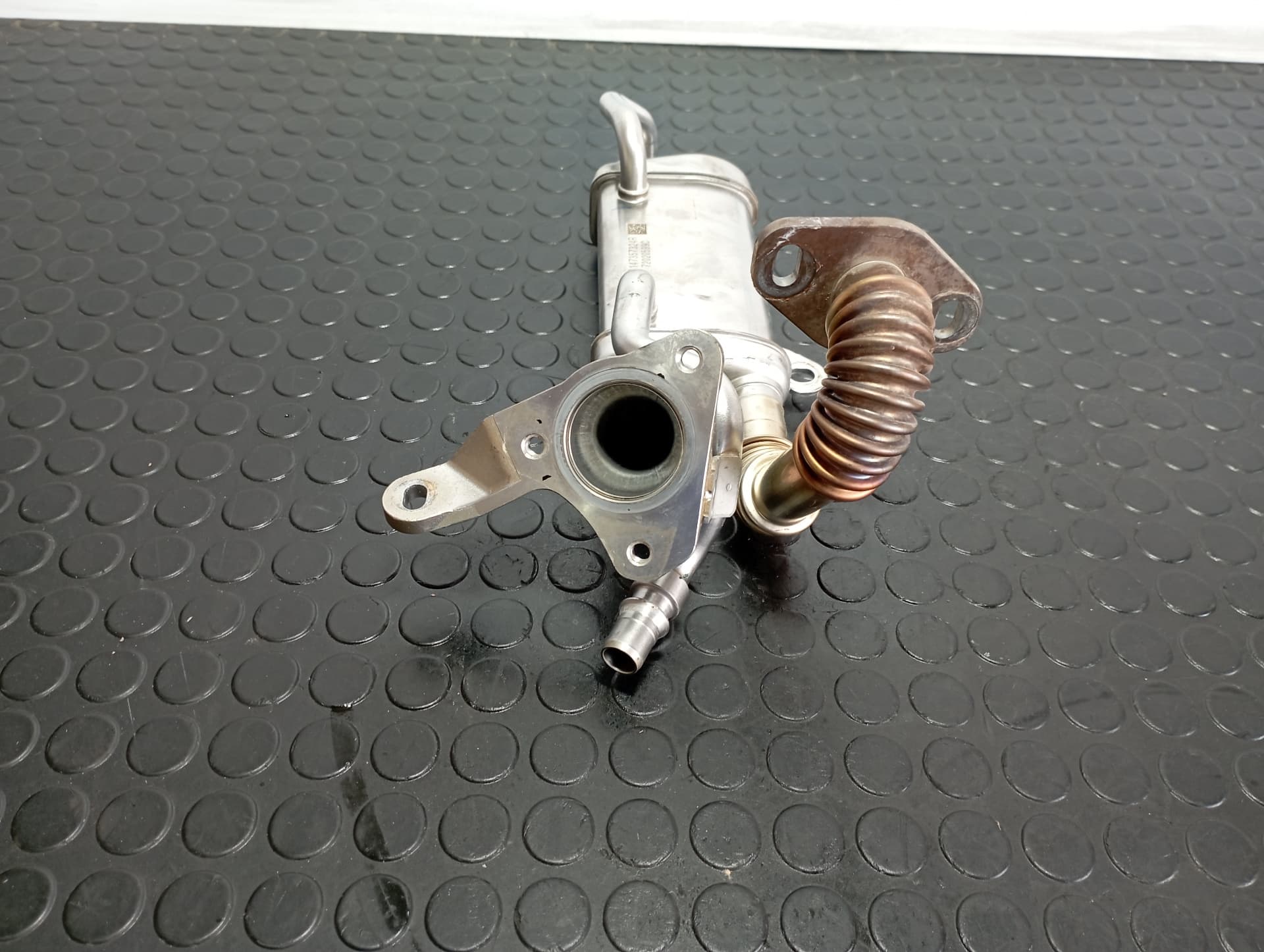 Recambio de ENFRIADOR EGR para RENAULT MEGANE IV BERLINA 5P 1.5 DCI K9KG6 referencia OEM IAM 147357324R - NEGRO 3