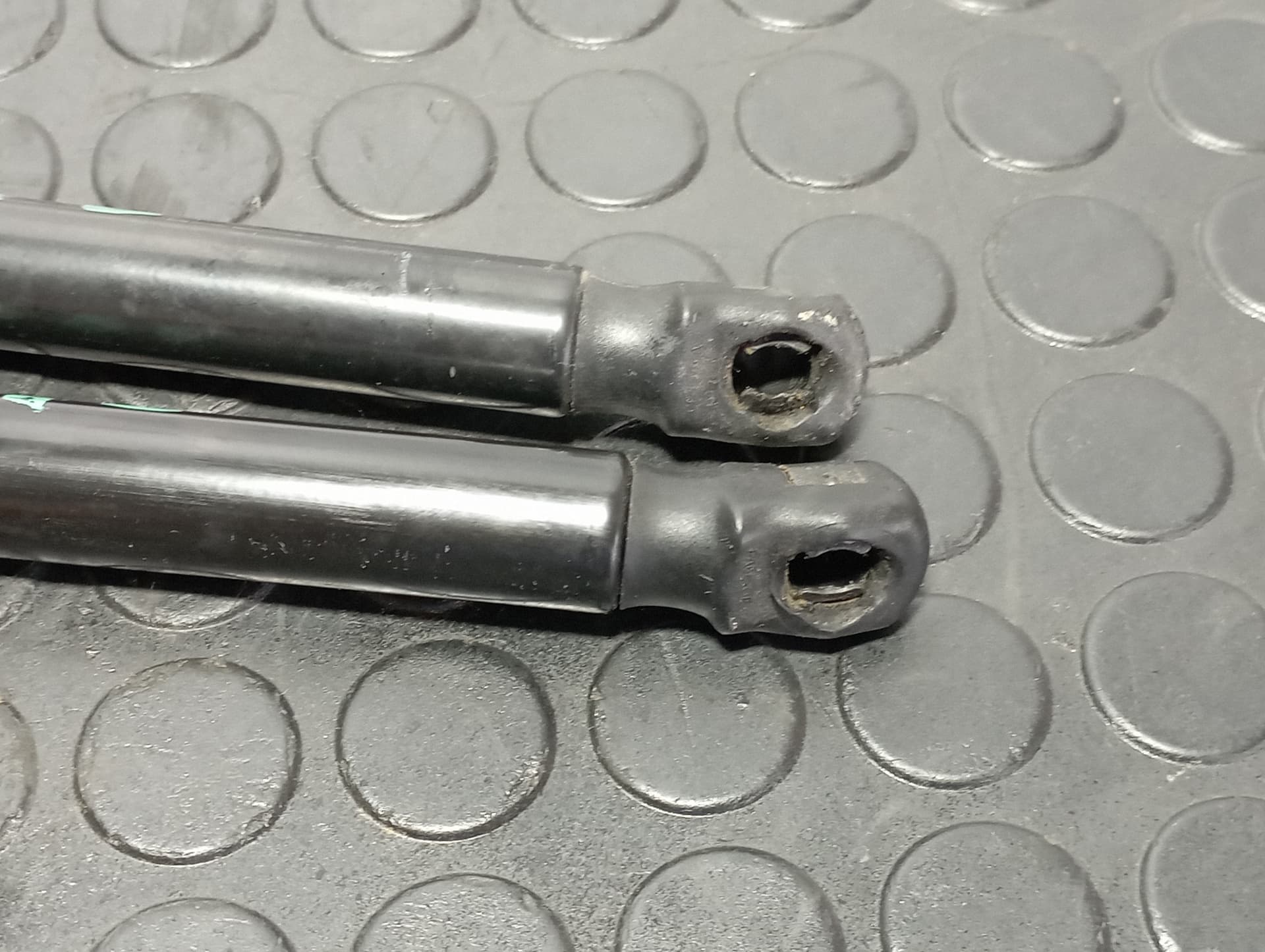 Recambio de AMORTIGUADORES MALETERO / PORTON para HYUNDAI I20 ACTIVE I20 ACTIVE G4LC referencia OEM IAM 81780C8010 - GRANATE 4