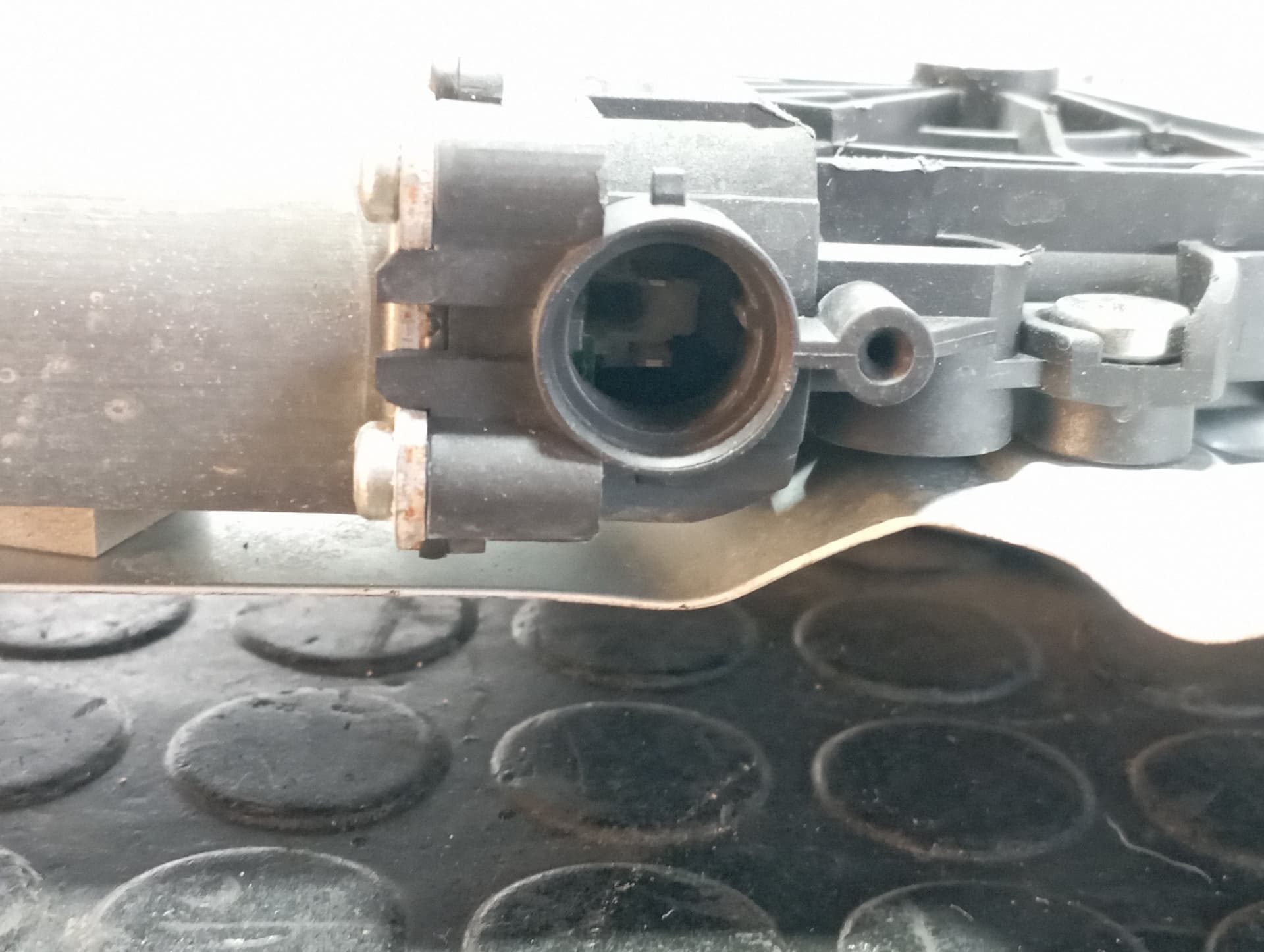 Recambio de ELEVALUNAS DELANTERO DERECHO para HYUNDAI IX35 1.6 CRDI D4FD referencia OEM IAM 813202Y000 - GRIS 2
