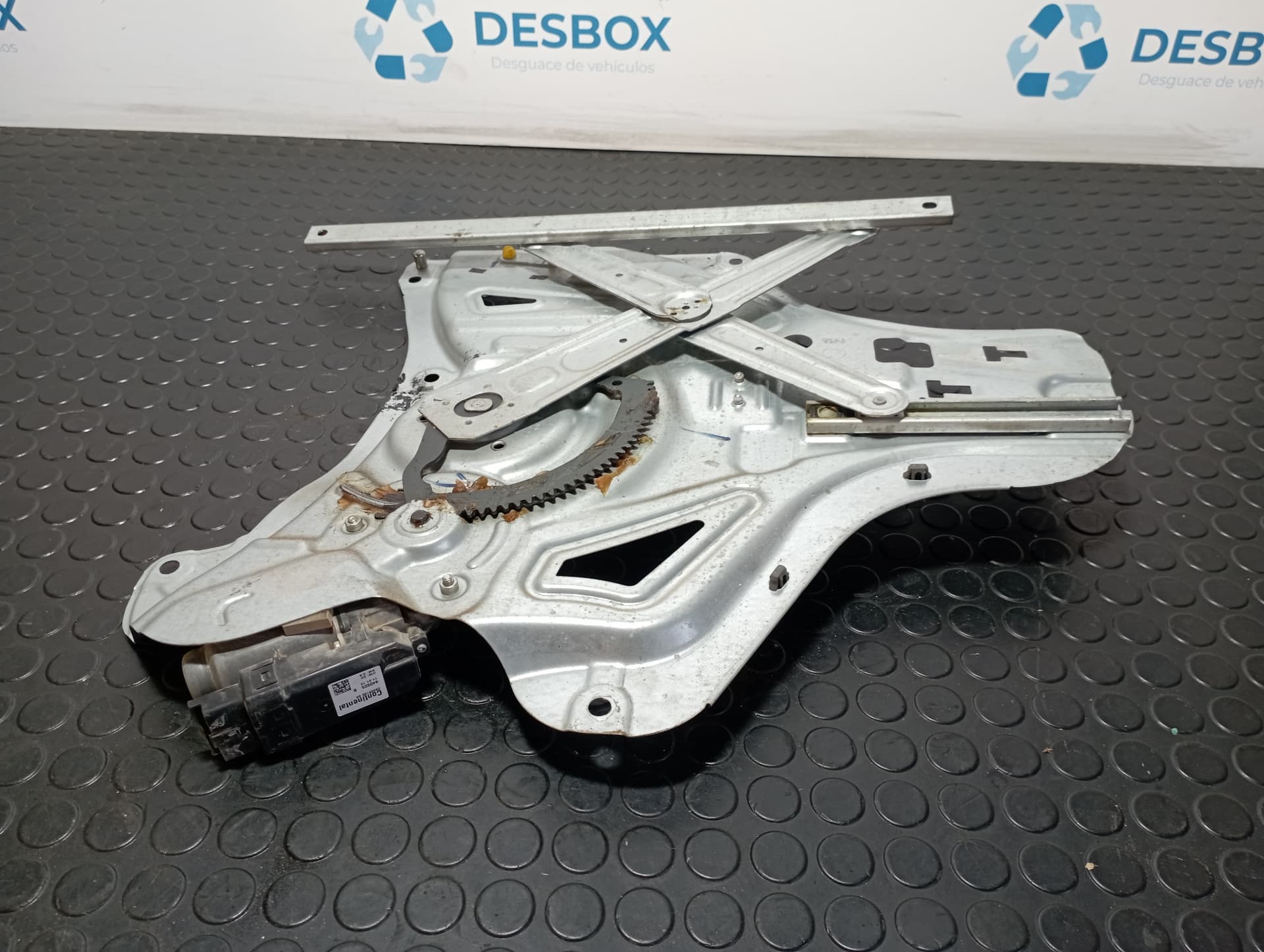 Recambio de ELEVALUNAS DELANTERO IZQUIERDO para HYUNDAI IX35 1.6 CRDI D4FD referencia OEM IAM 813102Y000 - GRIS 3