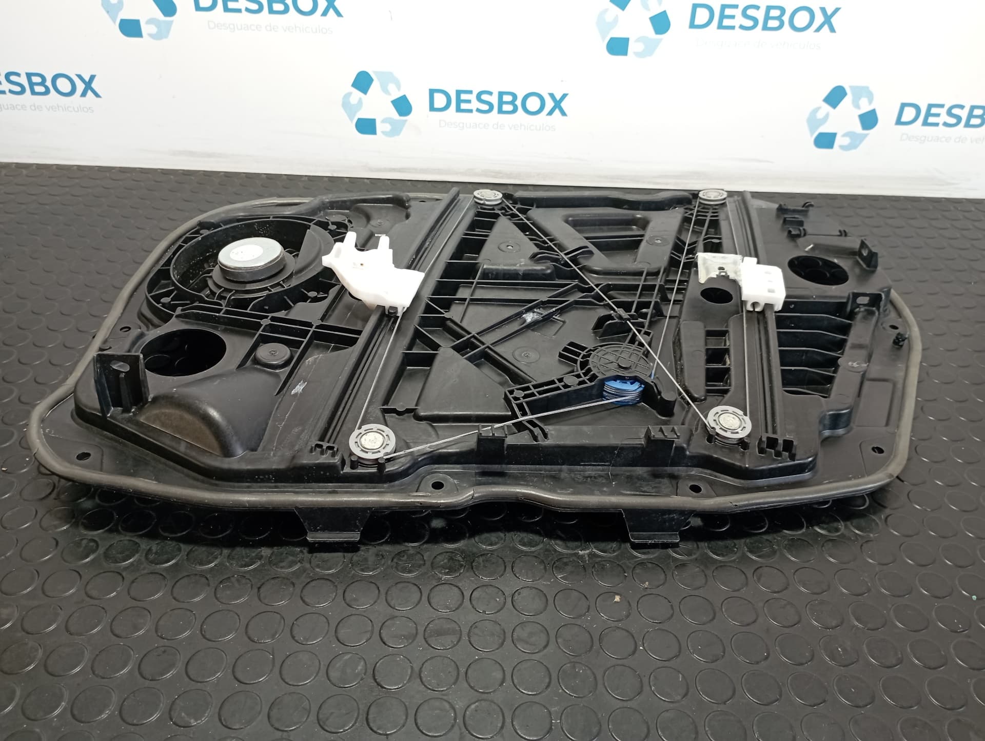 Recambio de ELEVALUNAS DELANTERO IZQUIERDO para KIA XCEED XCEED 0.998 3 CILINDROS G3LE referencia OEM IAM 82470J7015 - BLANCO 2