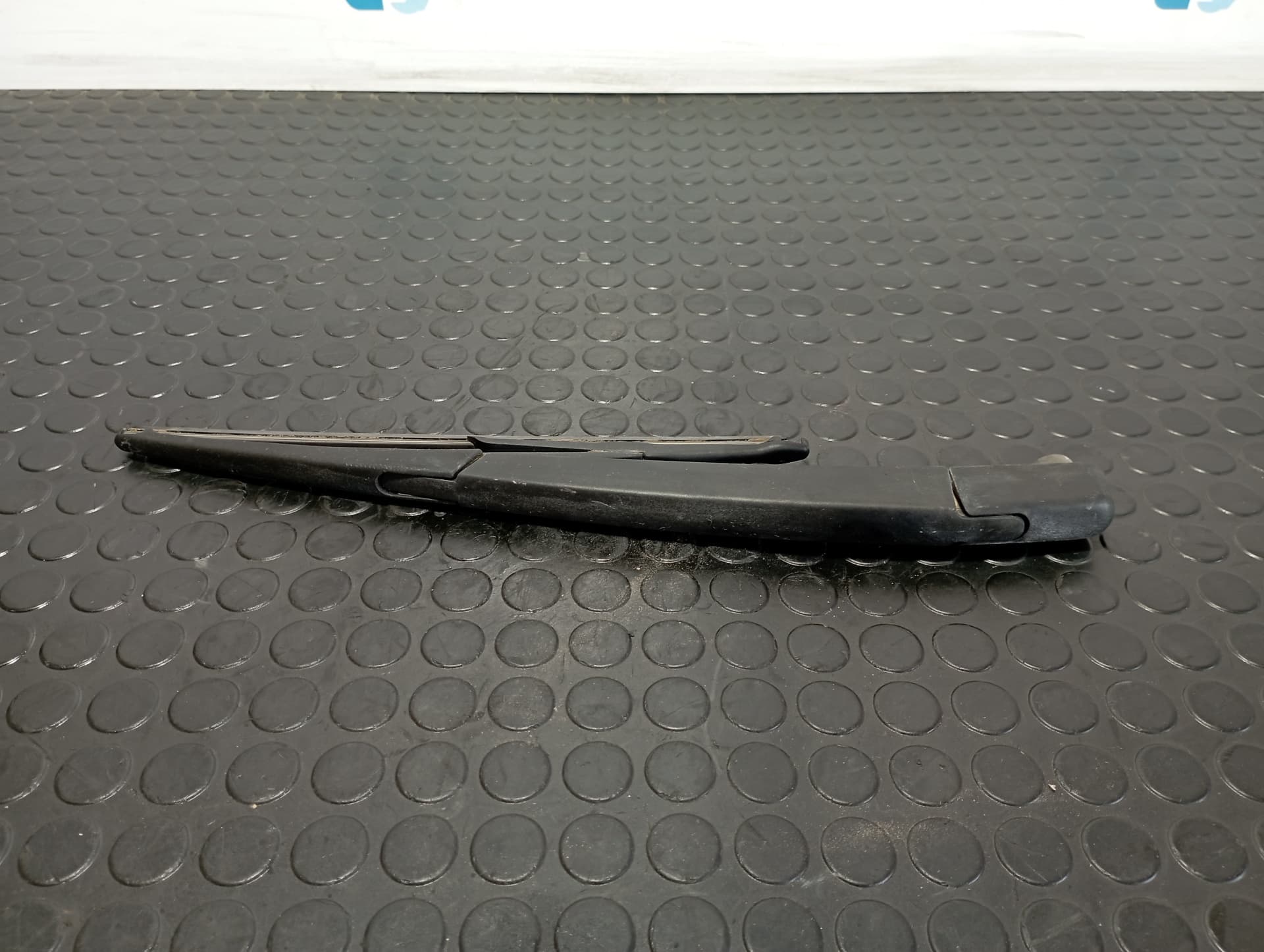 Recambio de BRAZO LIMPIA TRASERO para PEUGEOT 3008 1.6 5F01 referencia OEM IAM 9680481080 - MARRON 2
