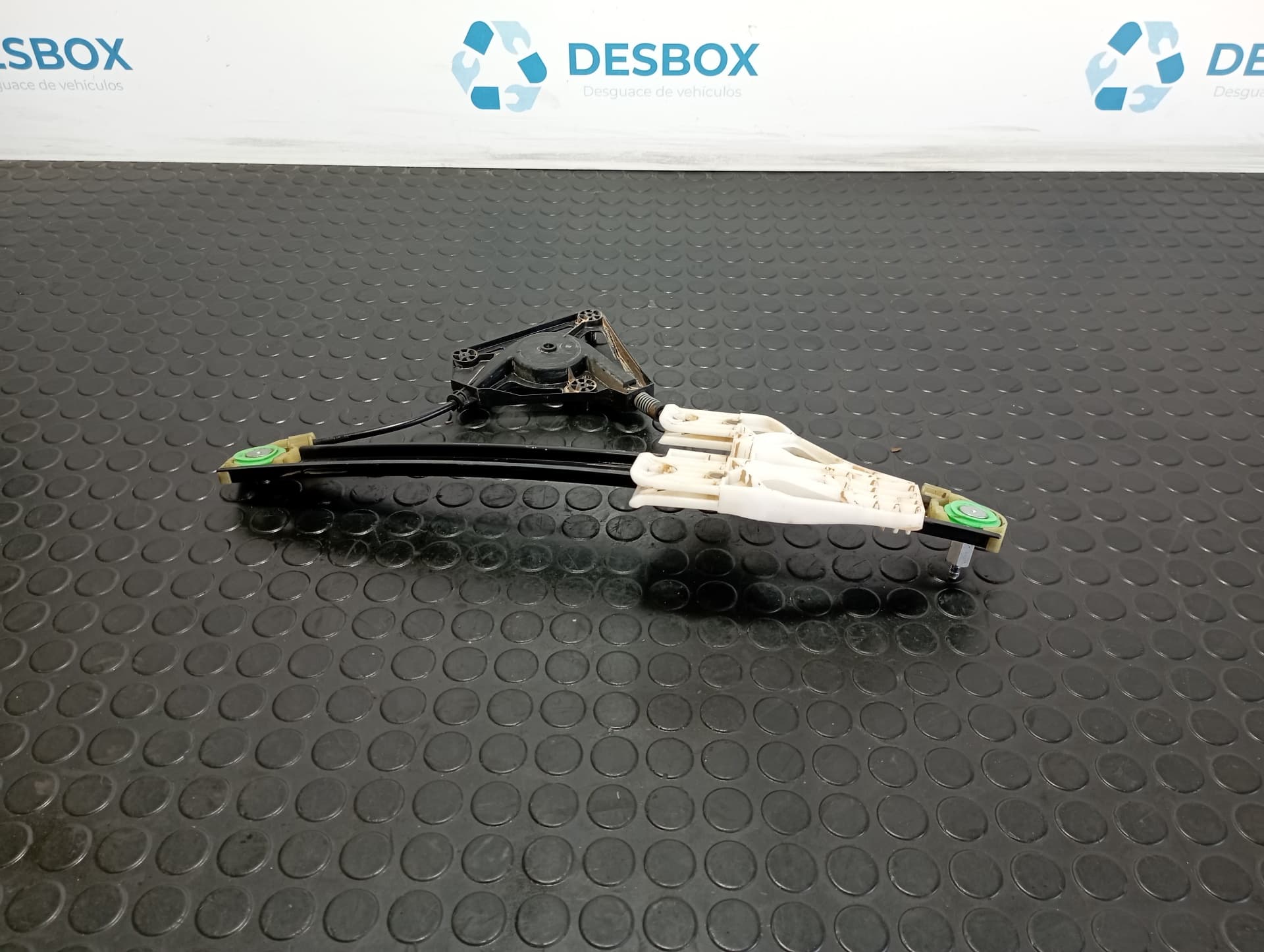 Recambio de ELEVALUNAS TRASERO DERECHO para AUDI A1 SPORTBACK (8XF) 1.6 TDI CXMA referencia OEM IAM 8X4839462A - GRIS 3