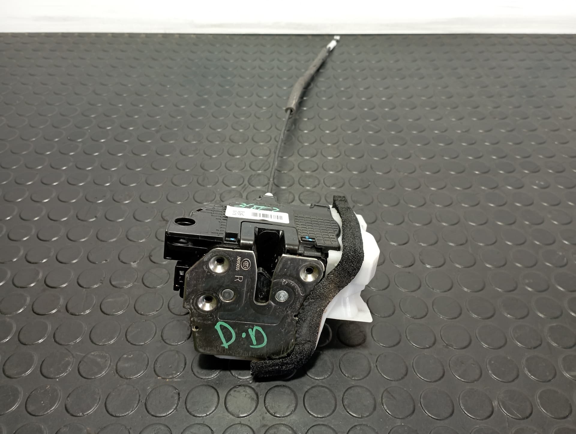 Recambio de CERRADURA PUERTA DELANTERA DERECHA para HYUNDAI I20 ACTIVE G4LC referencia OEM IAM 81320C8040 - GRANATE 3