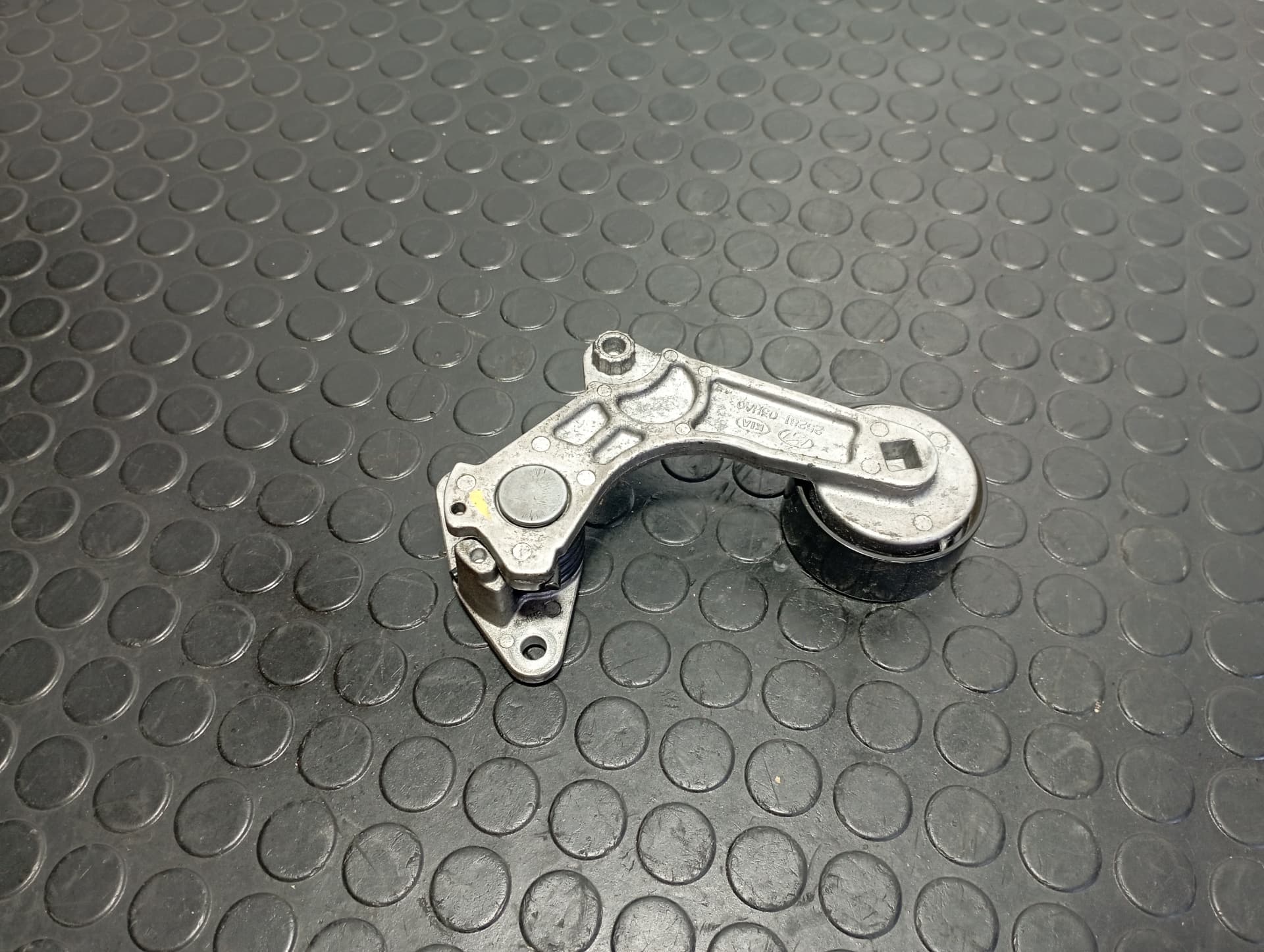 Recambio de TENSOR CORREA AUXILIAR para HYUNDAI IONIQ 6 * G4LE referencia OEM IAM 2528103HA0 - BLANCO 2