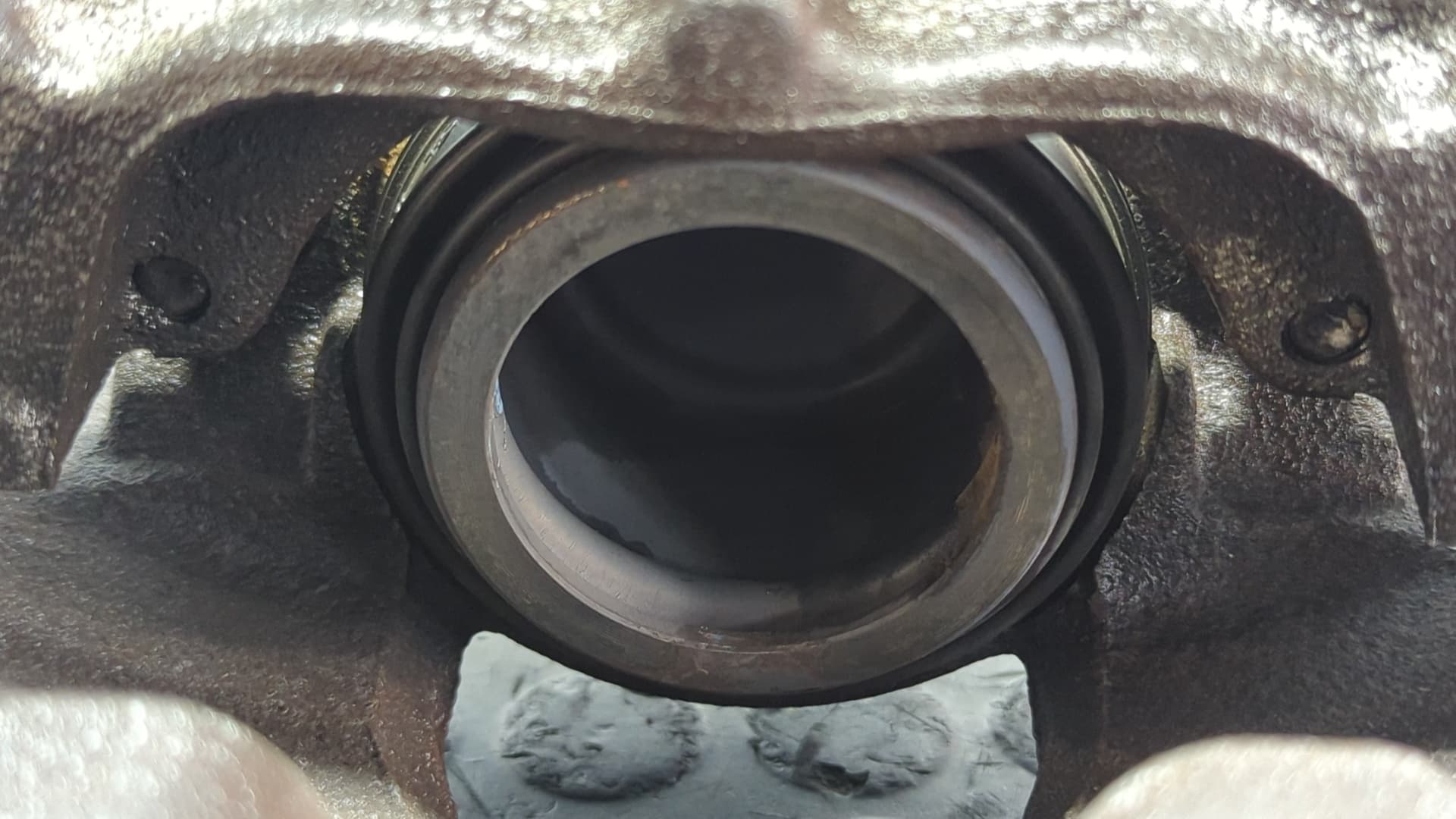 Recambio de PINZA DE FRENO DELANTERA IZQUIERDA para FORD MONDEO BER. (CA2) 1.8 TDCI QYBA referencia OEM IAM 745 - NEGRO 2