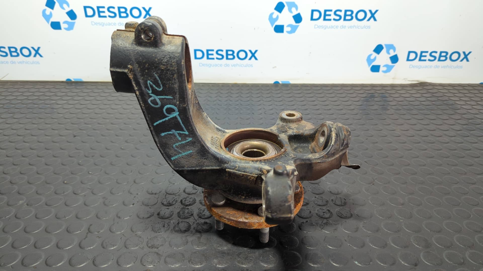 Recambio de MANGUETA DELANTERA IZQUIERDA para FORD MONDEO BER. (CA2) 1.8 TDCI QYBA referencia OEM IAM 6G913K171A - NEGRO 2