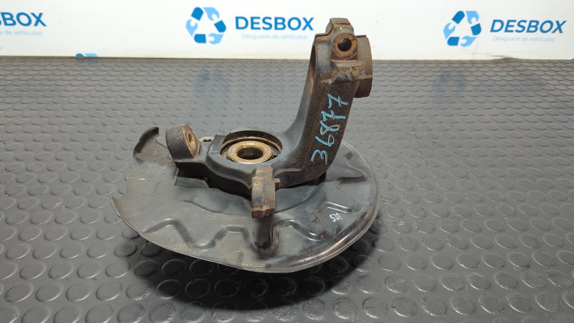 Recambio de MANGUETA DELANTERA DERECHA para AUDI A1 SPORTBACK (8XF) 1.6 TDI CXMA referencia OEM IAM 6Q0256A - GRIS 2
