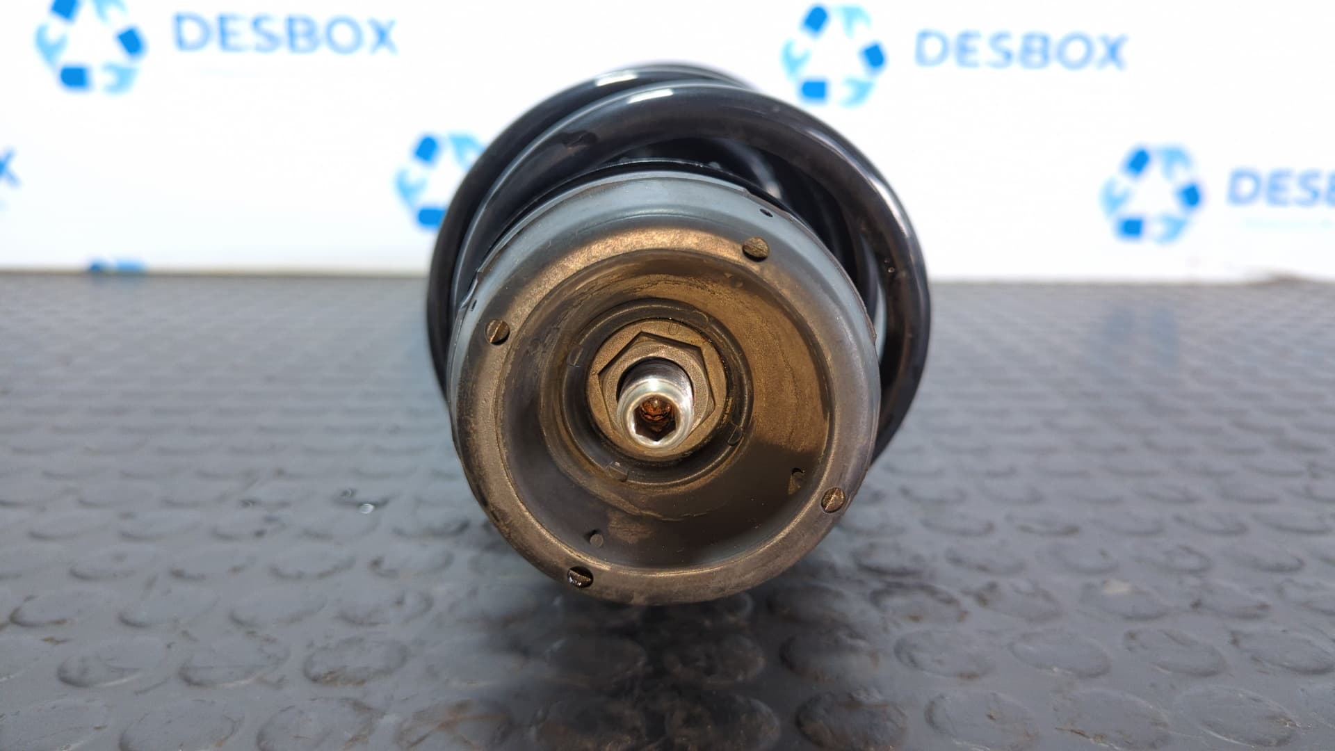 Recambio de AMORTIGUADOR DELANTERO IZQUIERDO para AUDI A1 SPORTBACK (8XF) 1.6 TDI CXMA referencia OEM IAM 6C0413031CD - GRIS 2