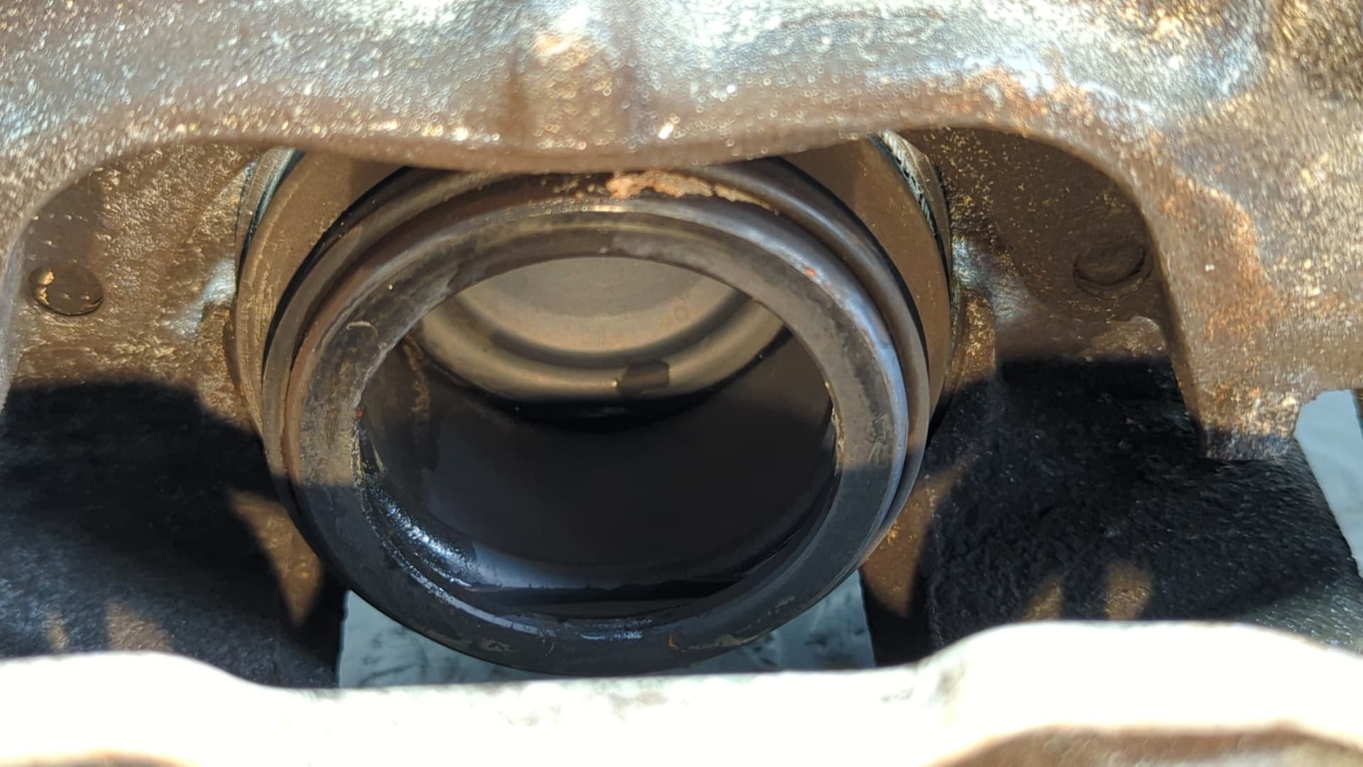 Recambio de PINZA DE FRENO DELANTERA DERECHA para FORD MONDEO BER. (CA2) 1.8 TDCI QYBA referencia OEM IAM 746 - NEGRO 3