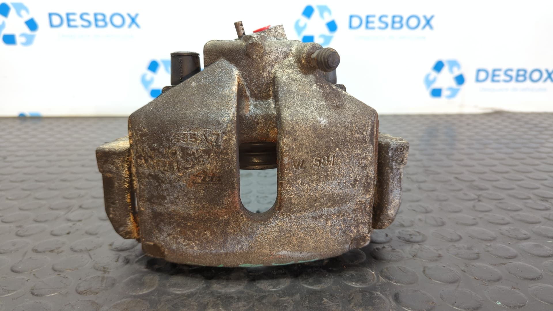 Recambio de PINZA DE FRENO DELANTERA IZQUIERDA para AUDI A1 SPORTBACK (8XF) 1.6 TDI CXMA referencia OEM IAM VL581 - GRIS