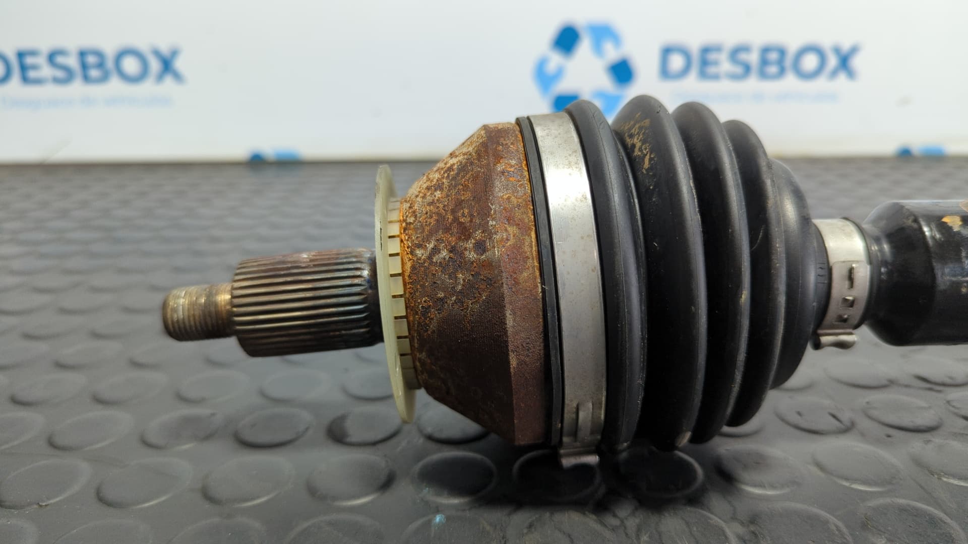Recambio de TRANSMISION DELANTERA DERECHA para AUDI A1 SPORTBACK (8XF) 1.6 TDI CXMA referencia OEM IAM 6R0407762A - GRIS 3