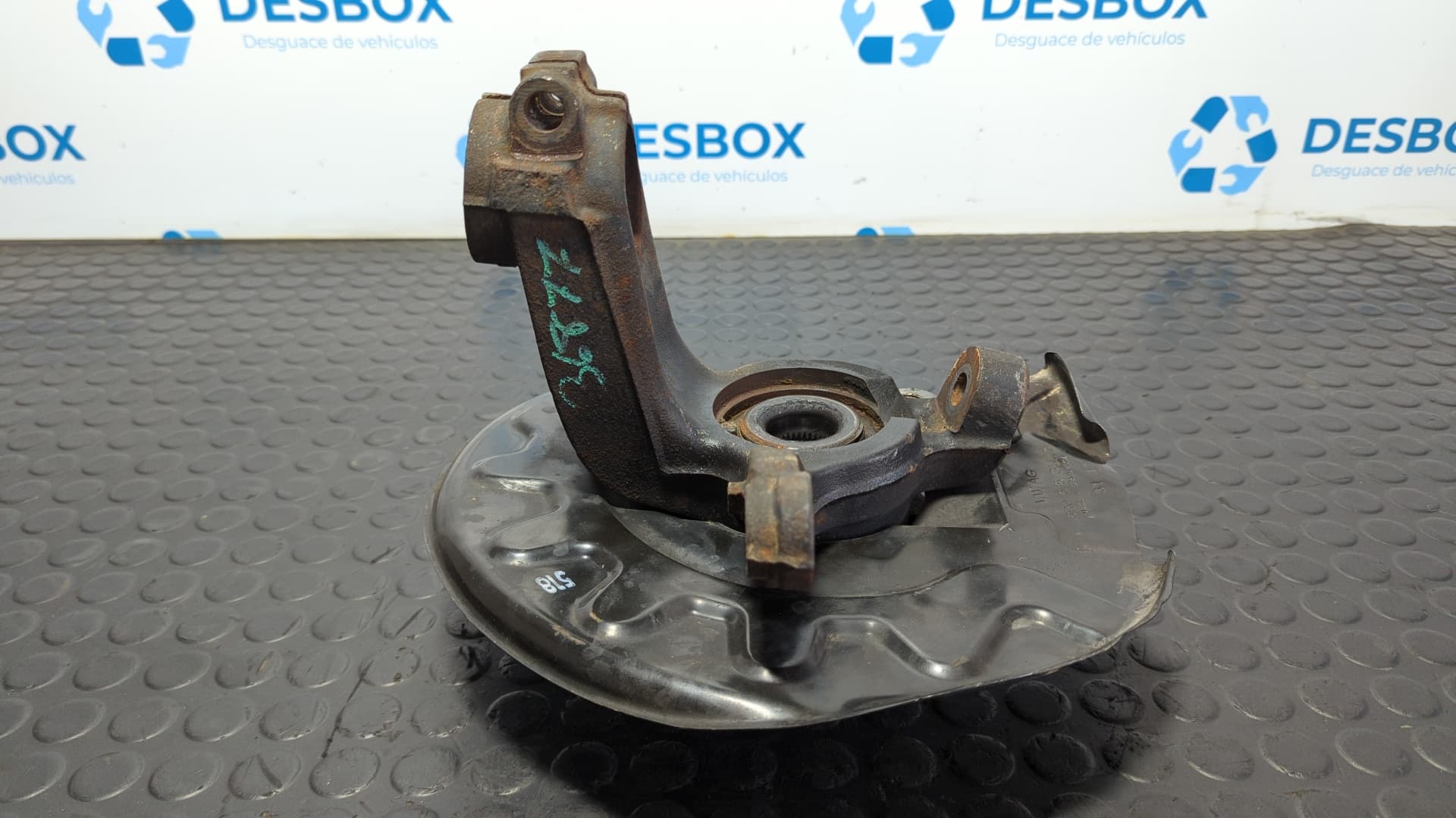 Recambio de MANGUETA DELANTERA IZQUIERDA para AUDI A1 SPORTBACK (8XF) 1.6 TDI CXMA referencia OEM IAM 6C0255A - GRIS 2