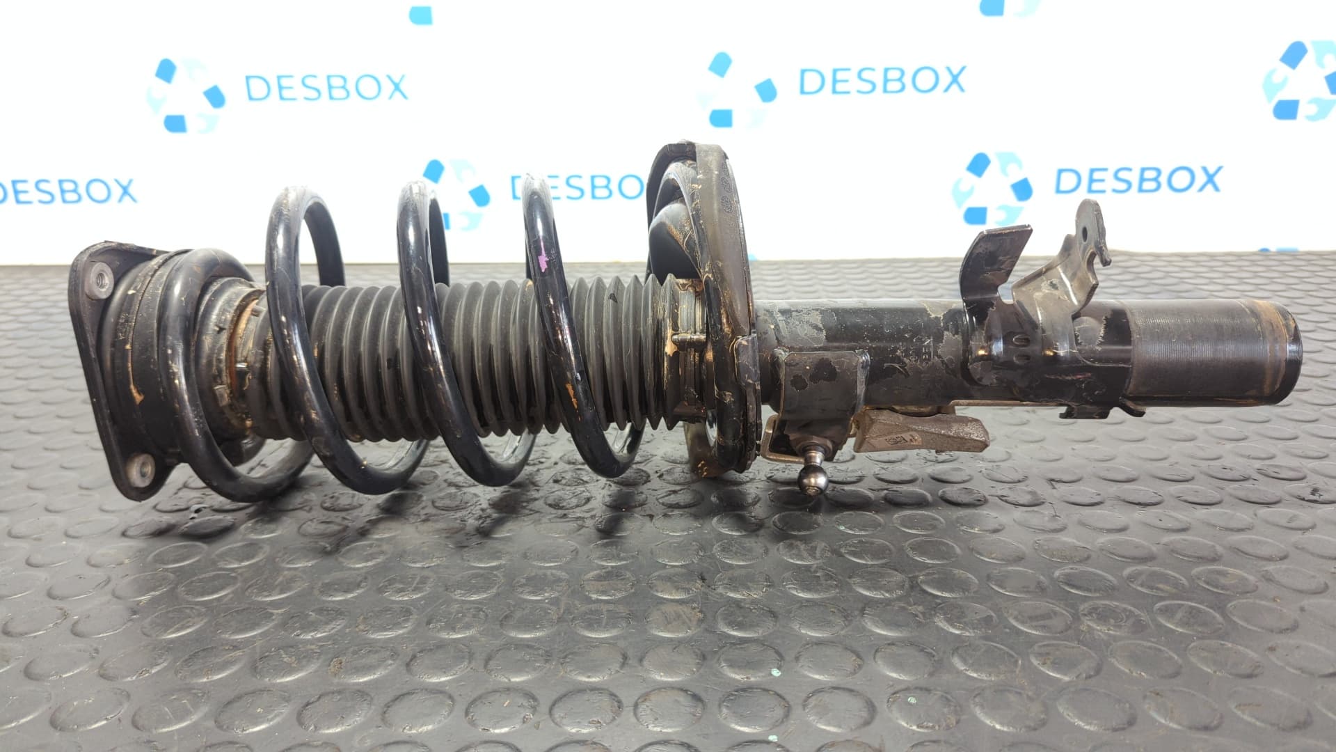 Recambio de AMORTIGUADOR DELANTERO IZQUIERDO para FORD FOCUS LIM. (CB8) FOCUS ST SPORT R9DA referencia OEM IAM BV6118K001SBF - ROJO