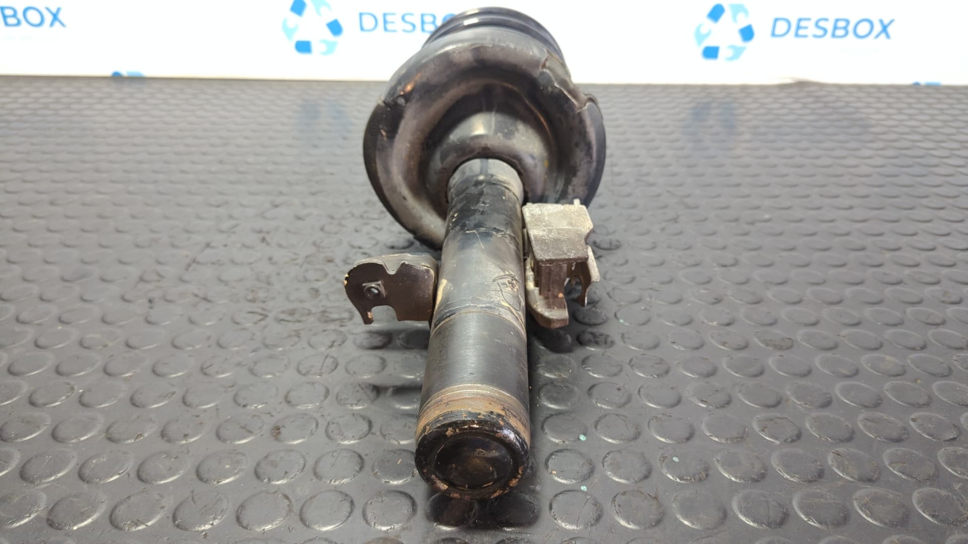Recambio de AMORTIGUADOR DELANTERO IZQUIERDO para FORD FOCUS LIM. (CB8) FOCUS ST SPORT R9DA referencia OEM IAM BV6118K001SBF - ROJO 2
